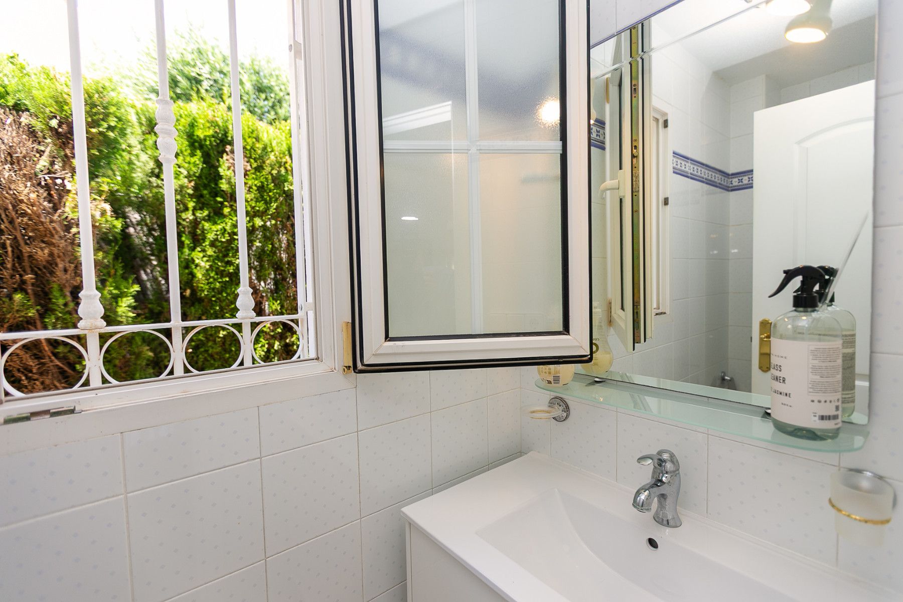 Villa à Alicante, Espagne 194 m2 No. 177522