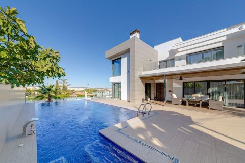 Villa Torrevieja, Alicante, Spānijā 461 m2 Nr. 165838