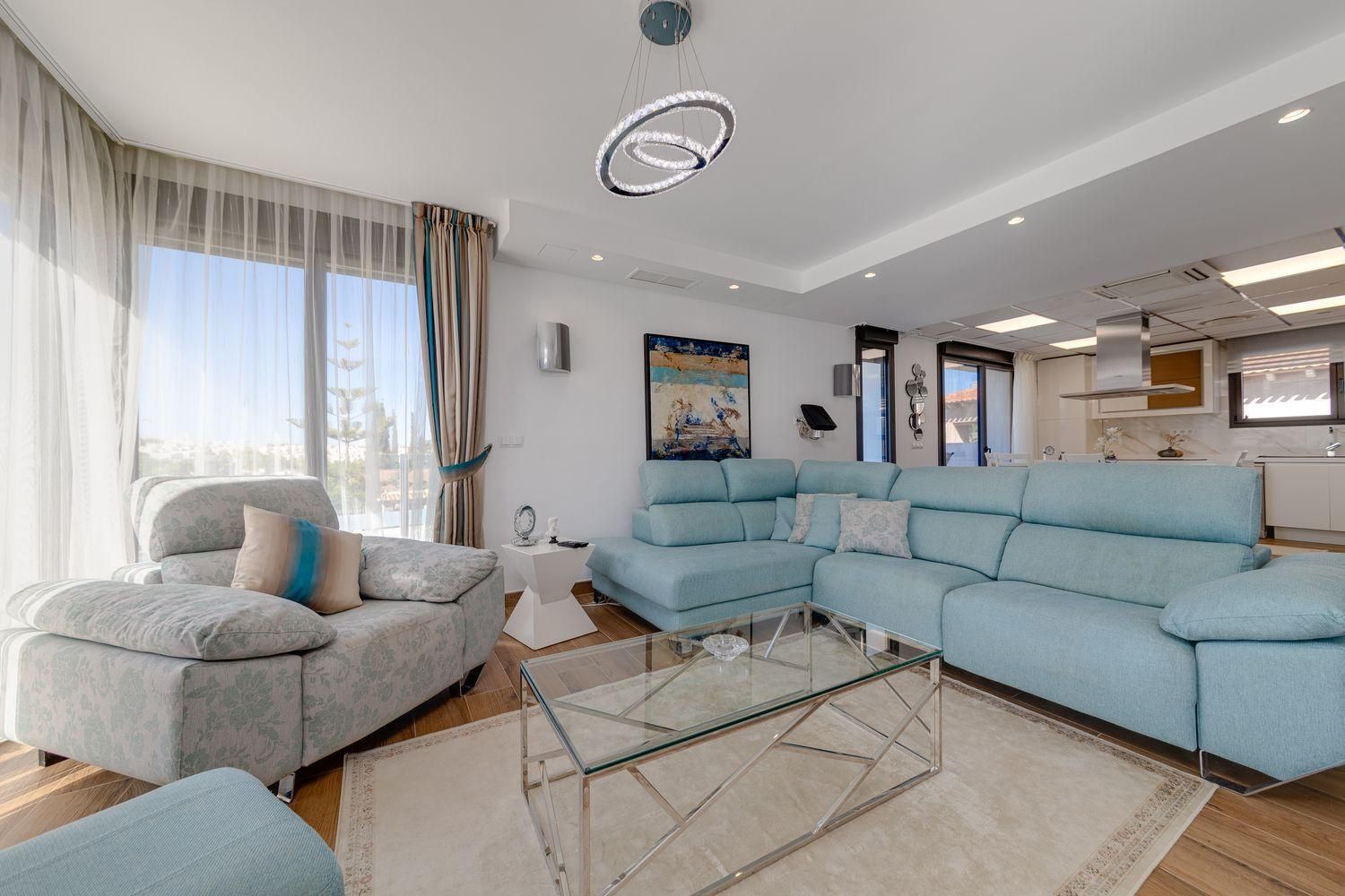 Villa i Torrevieja, Alicante, Spanien 461 kvm. Nr. 165838