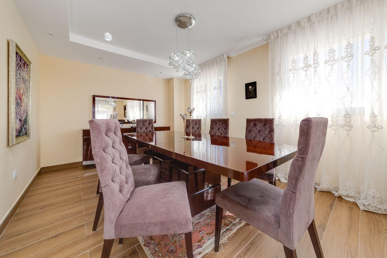 Villa i Torrevieja, Alicante, Spanien 461 kvm. Nr. 165838