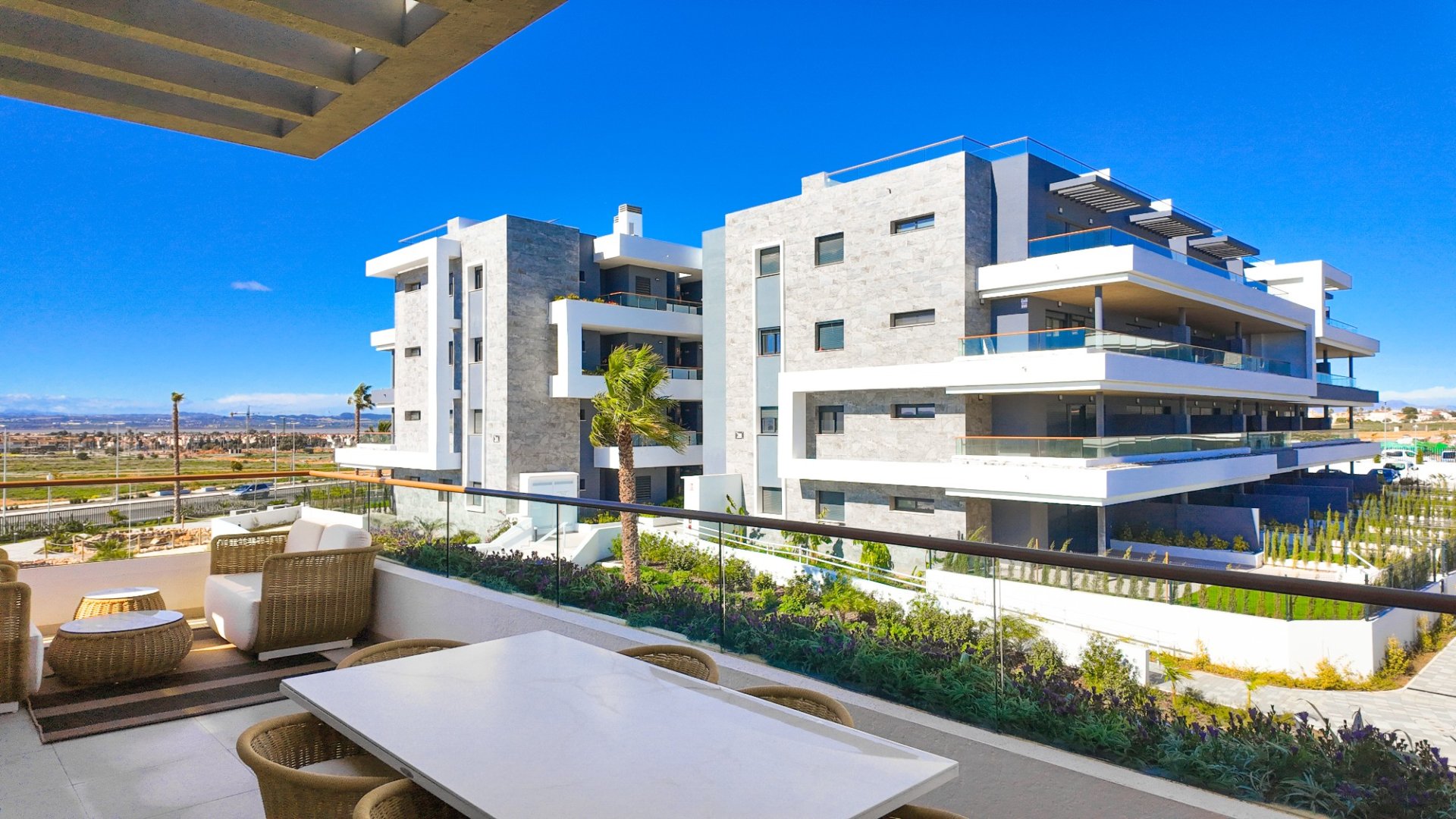 Bungalowi Torrevieja, Alicante, Espanja 2 makuuhuonetta, 109 m2 No. 147393