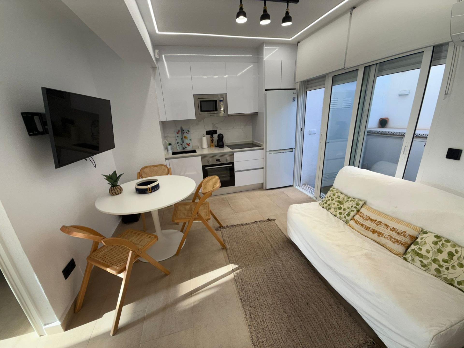 Bungalow a Torrevieja, Alicante, Spagna 2 camere da letto, 65 mq. N° 195541