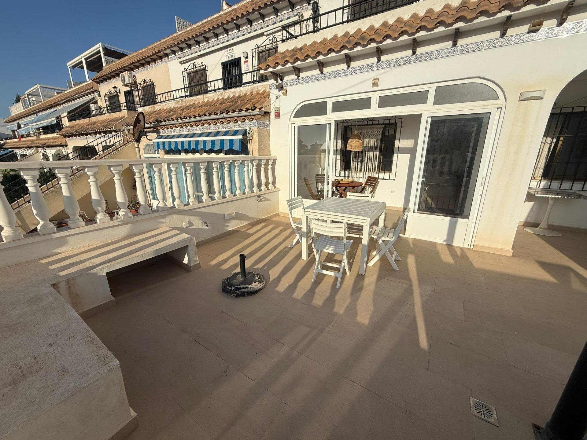 Bungalow a Torrevieja, Alicante, Spagna 2 camere da letto, 65 mq. N° 195541