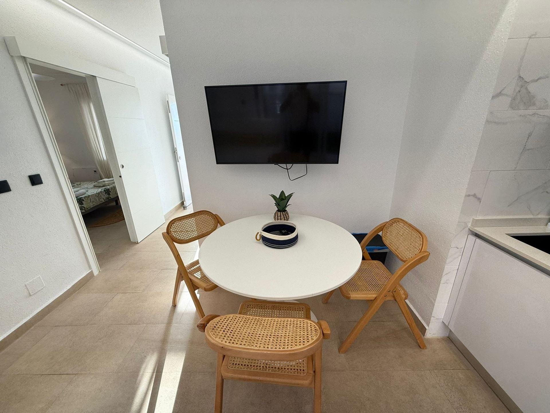 Bungalow a Torrevieja, Alicante, Spagna 2 camere da letto, 65 mq. N° 195541