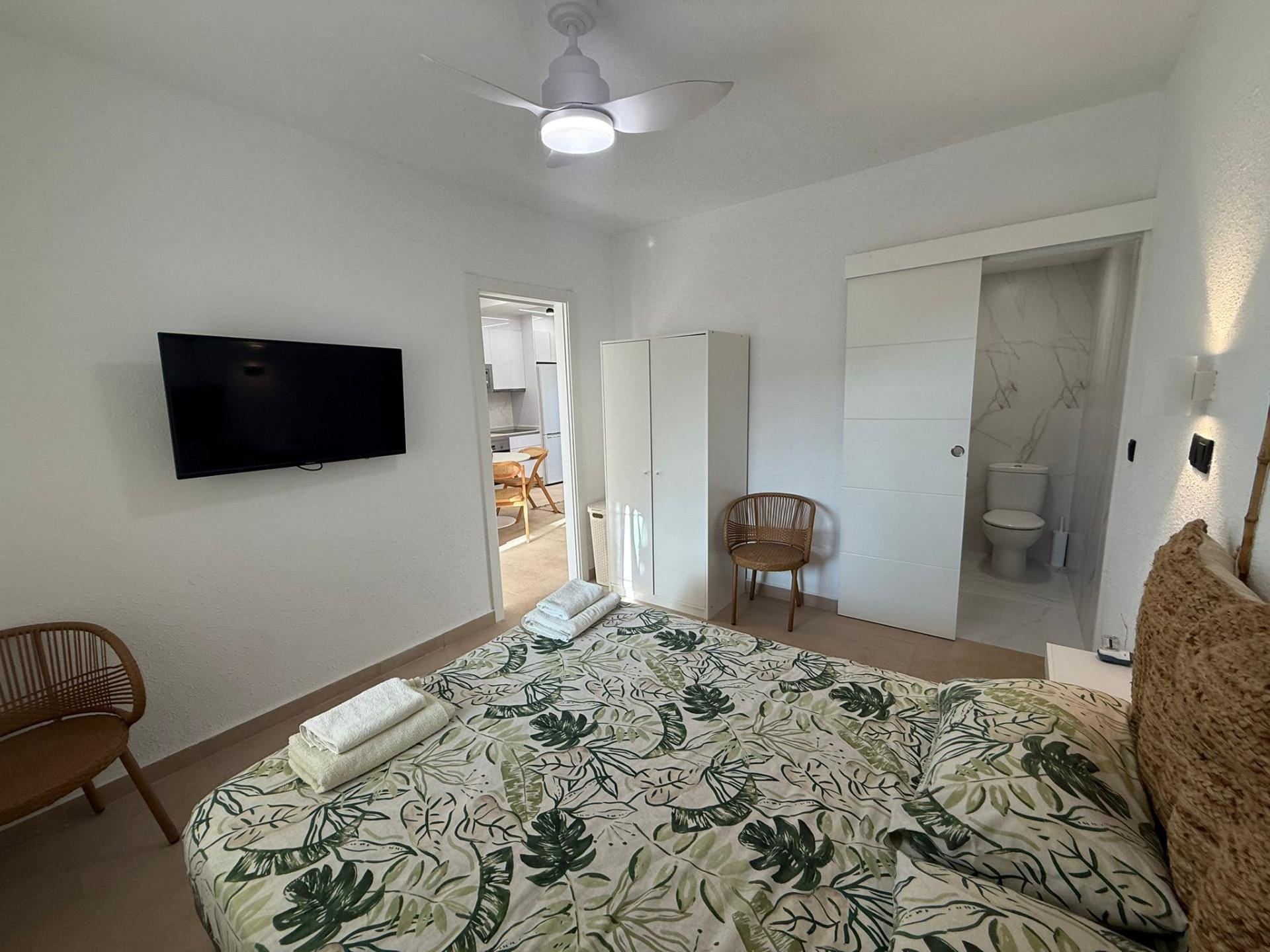 Bungalow a Torrevieja, Alicante, Spagna 2 camere da letto, 65 mq. N° 195541