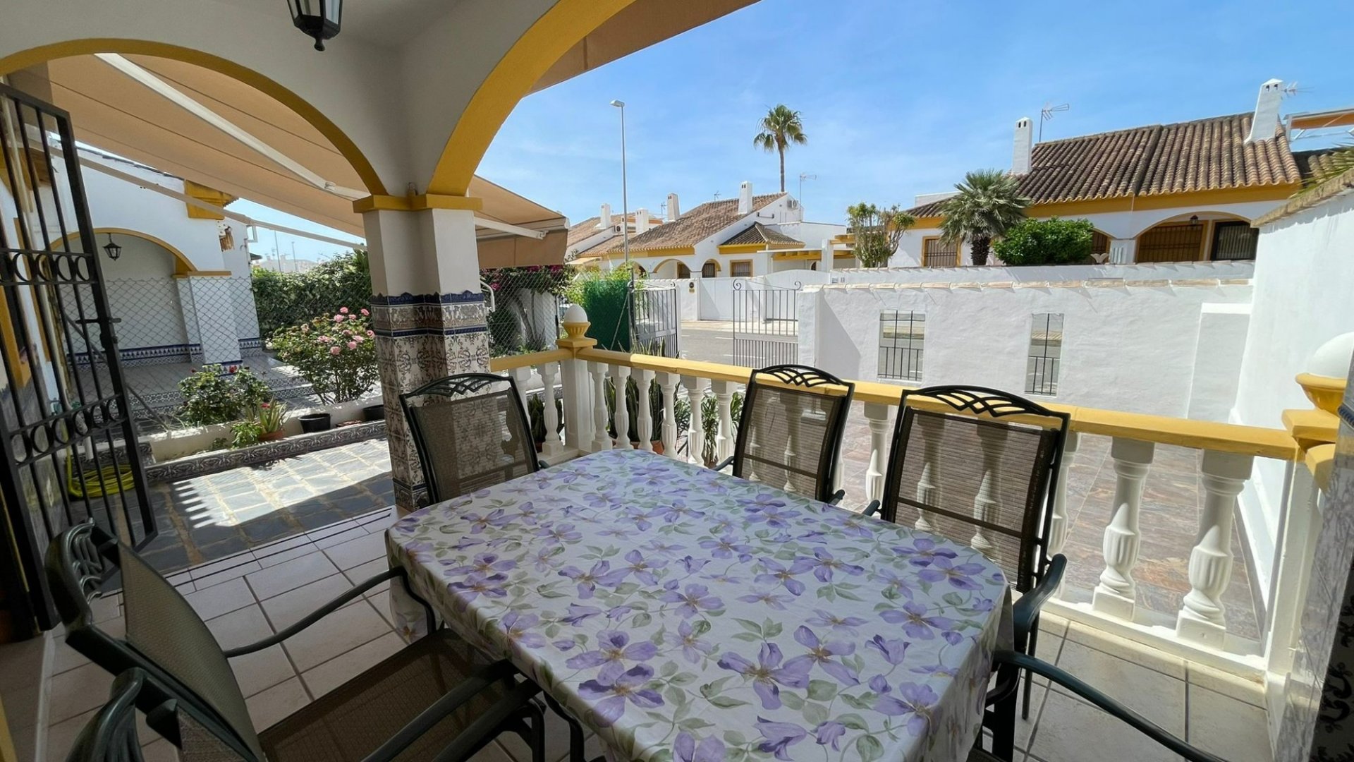 Kaupunkipientalo Pilar de la Horadada, Alicante, Espanja 3 makuuhuonetta, 76 m2 No. 161306