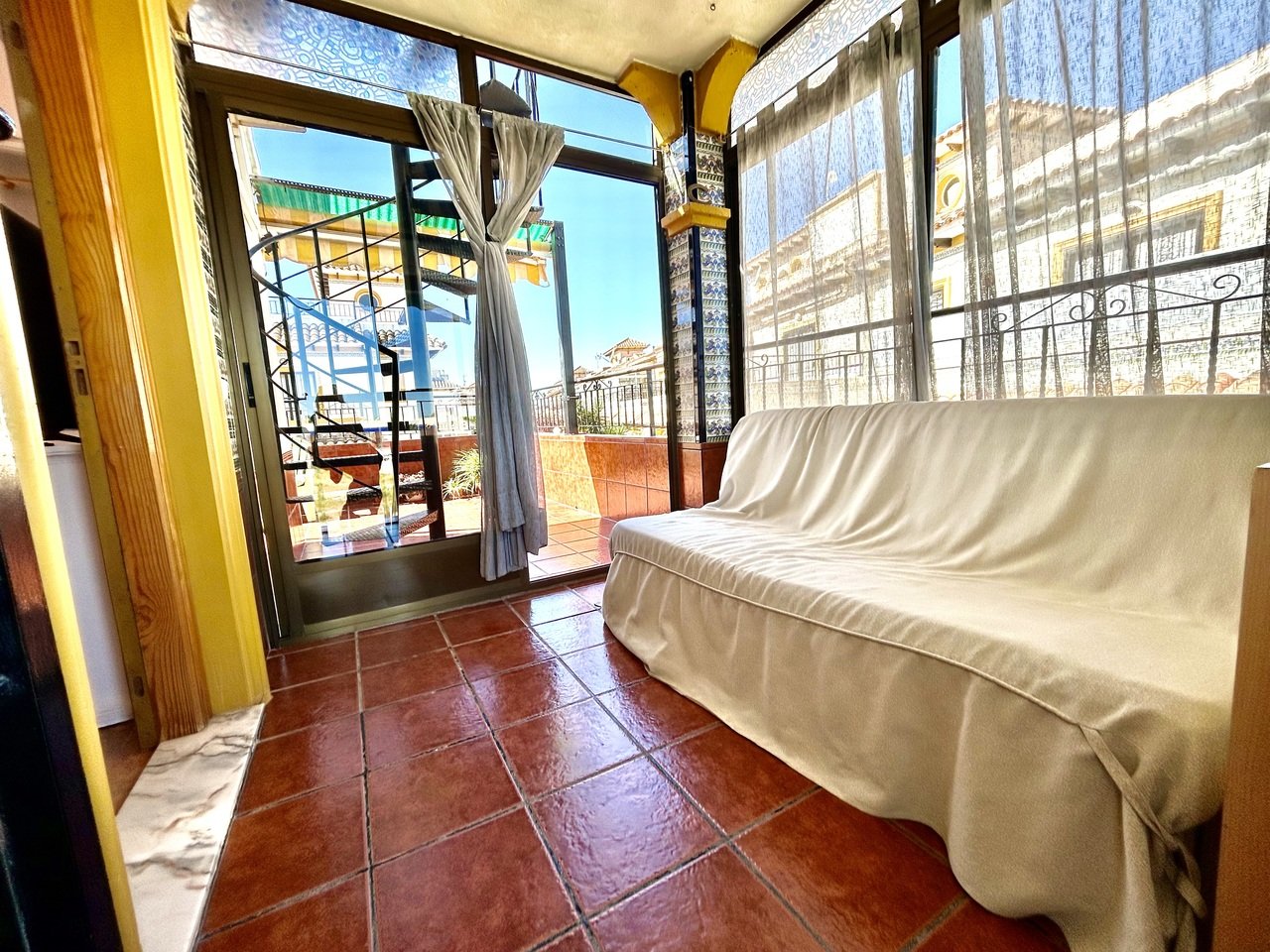 Appartamento a Punta Prima, Alicante, Spagna 2 camere da letto, 90 mq. N° 161301