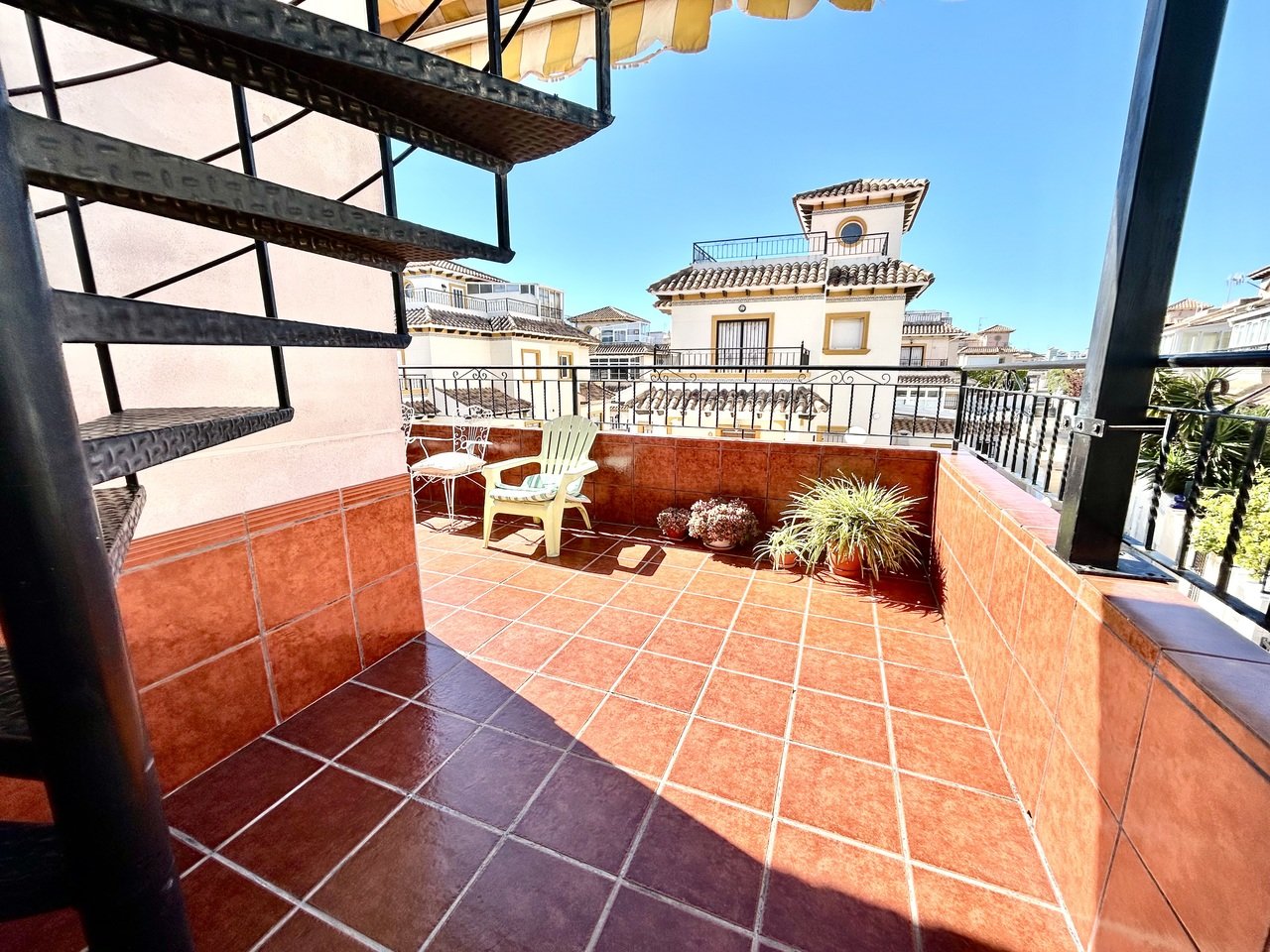Appartamento a Punta Prima, Alicante, Spagna 2 camere da letto, 90 mq. N° 161301