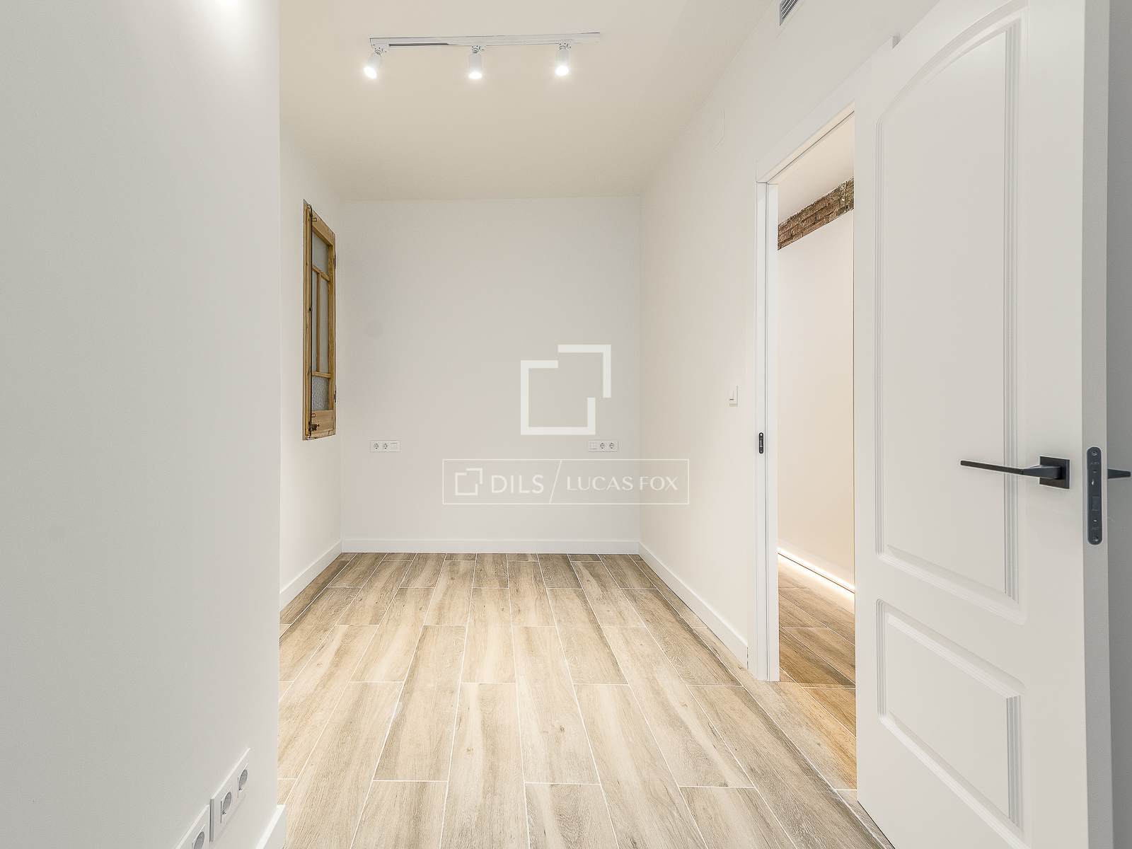 Wohnung in Barcelona, Spanien 2 Schlafzimmer, 75 m2 Nr. 160840
