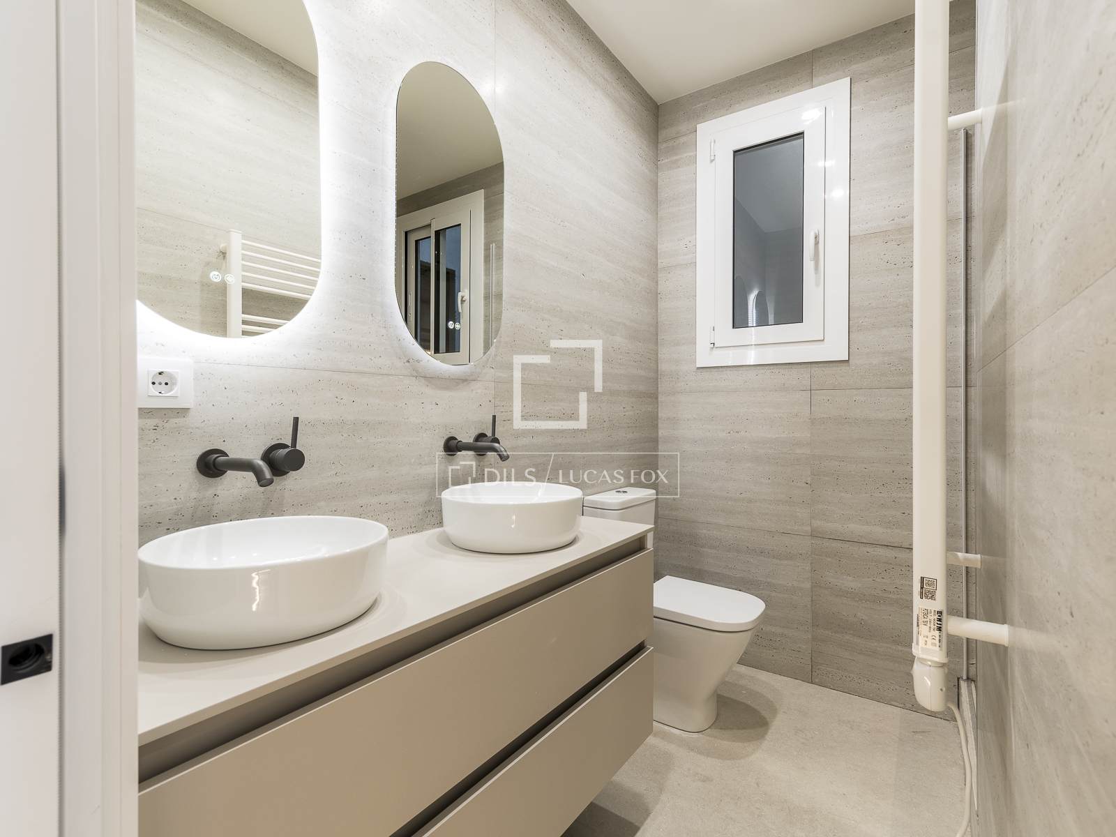 Wohnung in Barcelona, Spanien 2 Schlafzimmer, 75 m2 Nr. 160840