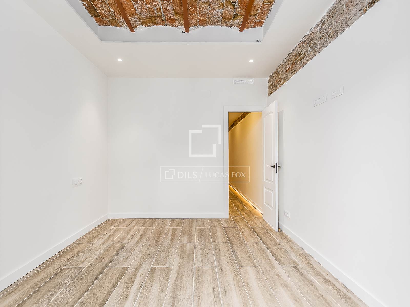Wohnung in Barcelona, Spanien 2 Schlafzimmer, 75 m2 Nr. 160840