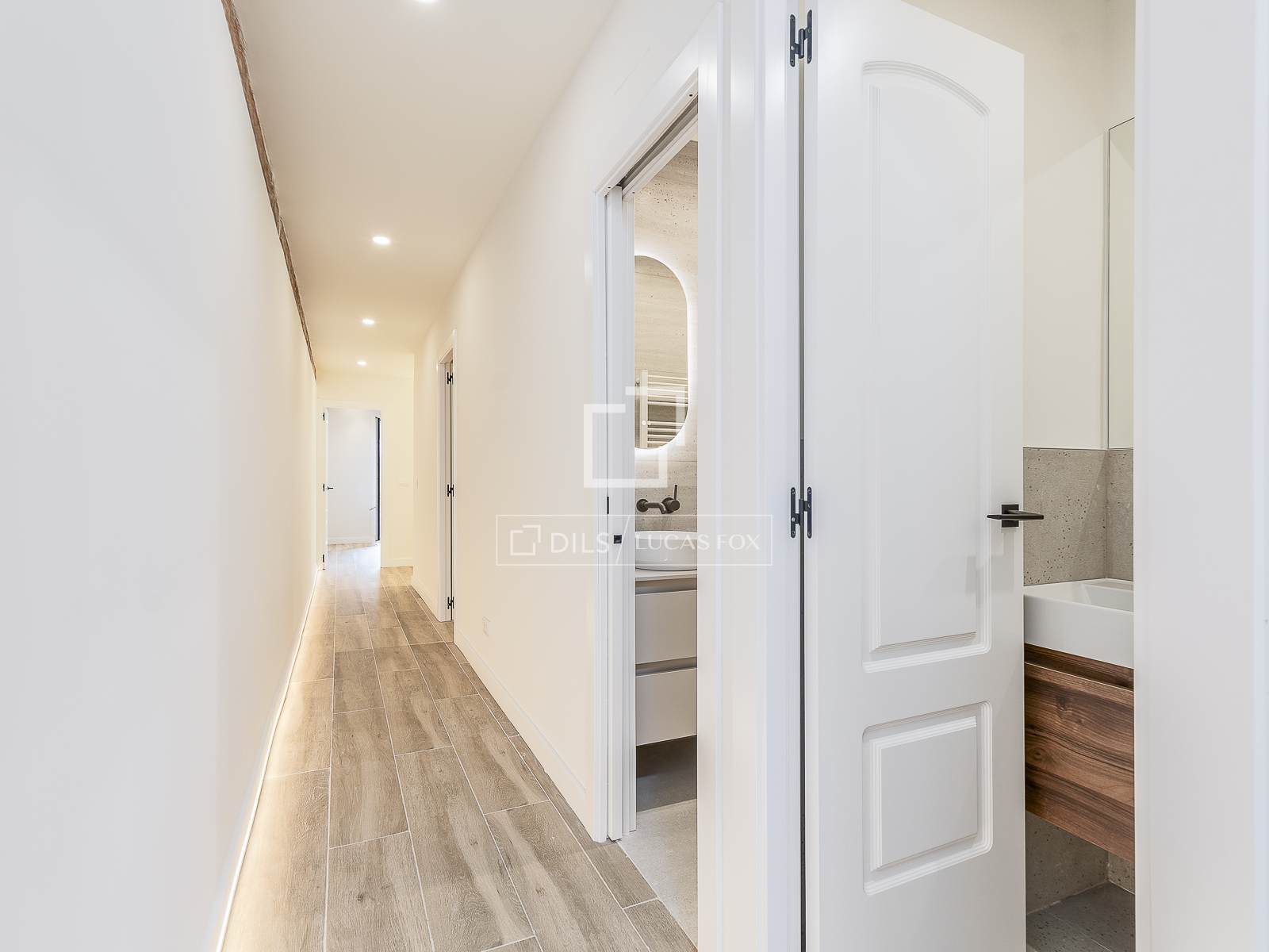 Wohnung in Barcelona, Spanien 2 Schlafzimmer, 75 m2 Nr. 160840