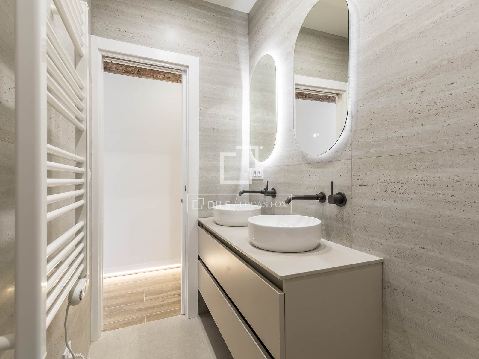 Wohnung in Barcelona, Spanien 2 Schlafzimmer, 75 m2 Nr. 160840
