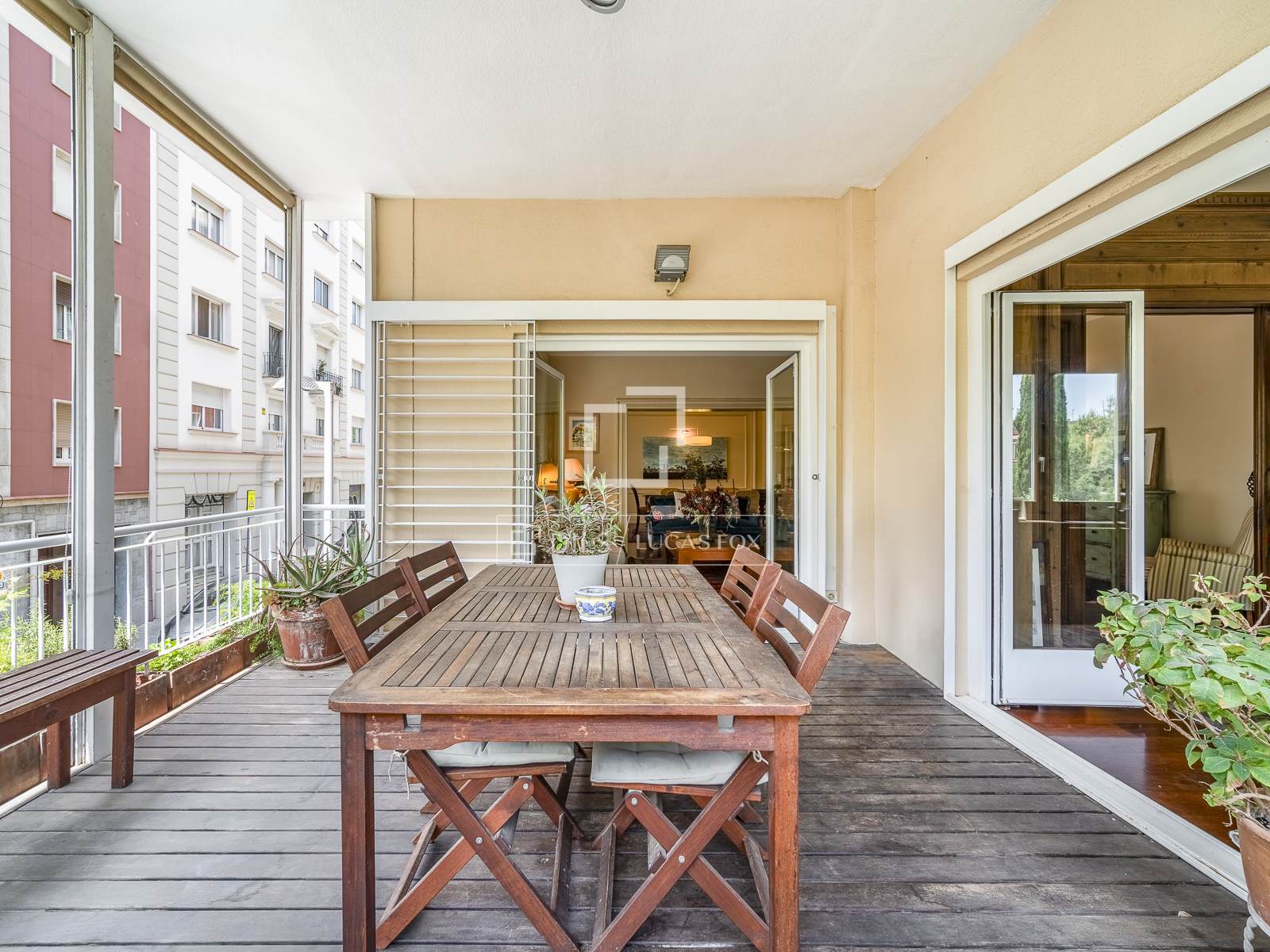 Apartamento en Barcelona, España 6 dormitorios, 392 m2 No. 160839