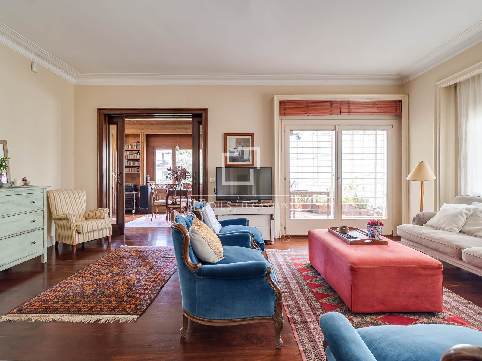 Apartamento en Barcelona, España 6 dormitorios, 392 m2 No. 160839