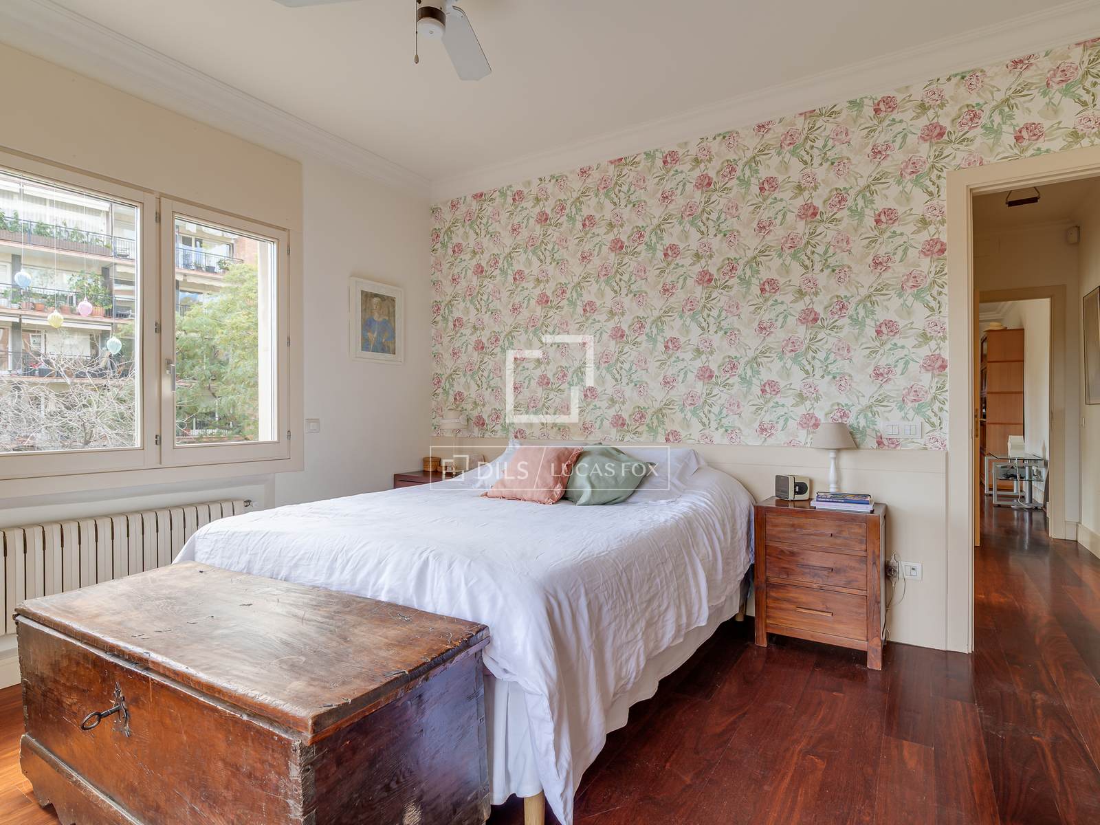 Apartamento en Barcelona, España 6 dormitorios, 392 m2 No. 160839