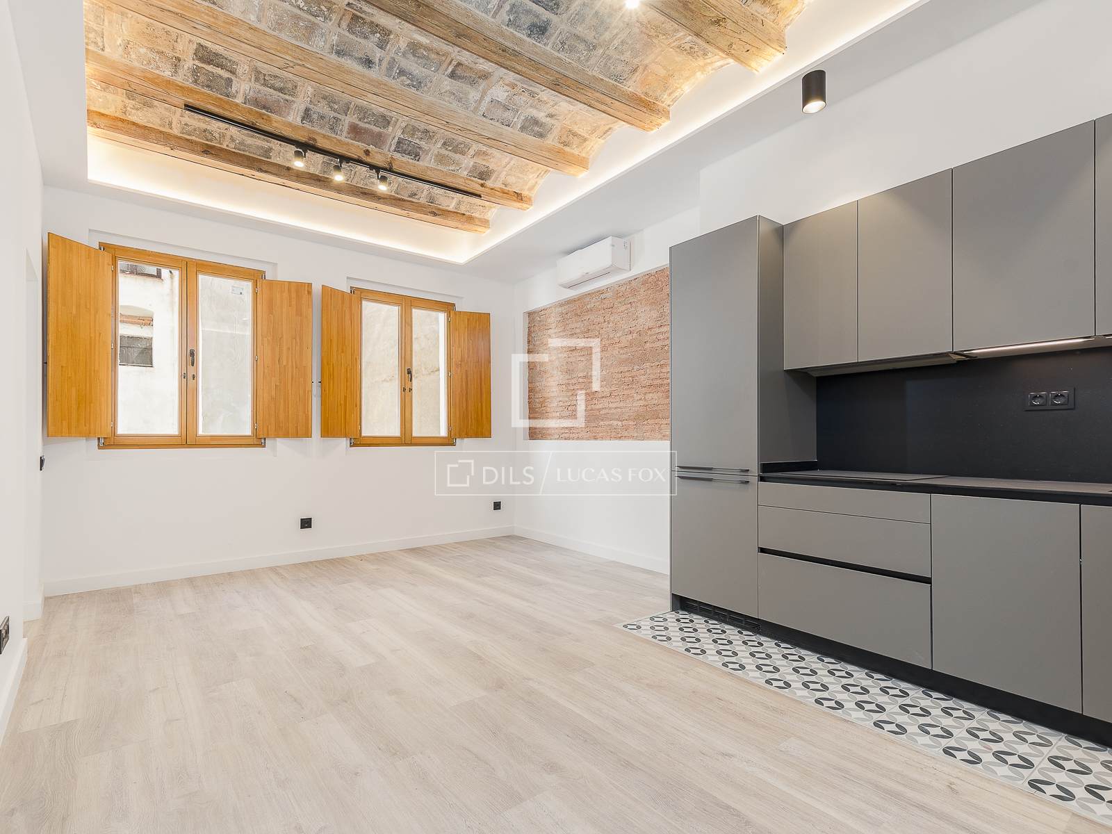 Huoneisto Barcelona, Espanja 2 makuuhuonetta, 41 m2 No. 160841