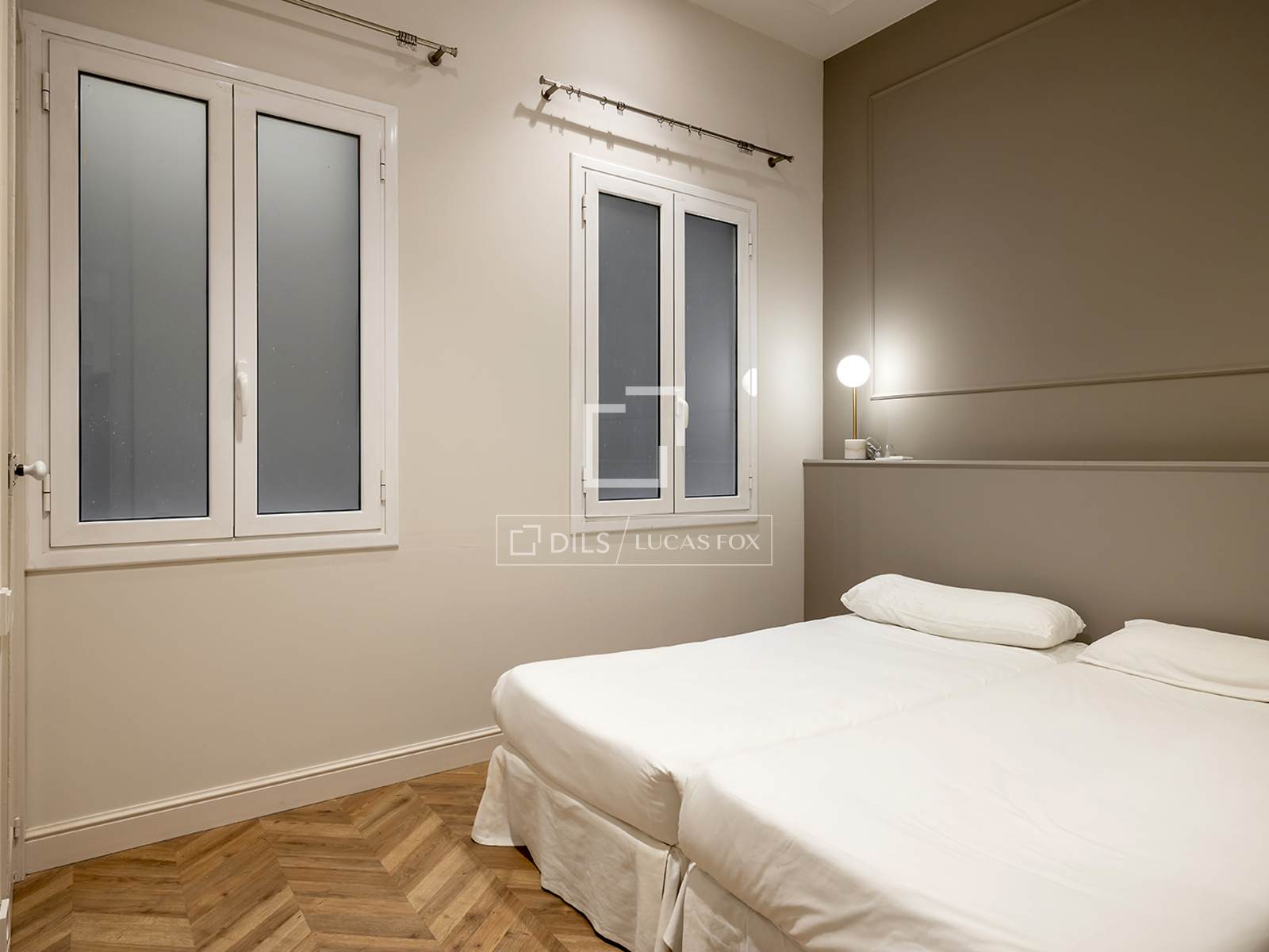 Apartamento en Barcelona, España 2 dormitorios, 91 m2 No. 160843
