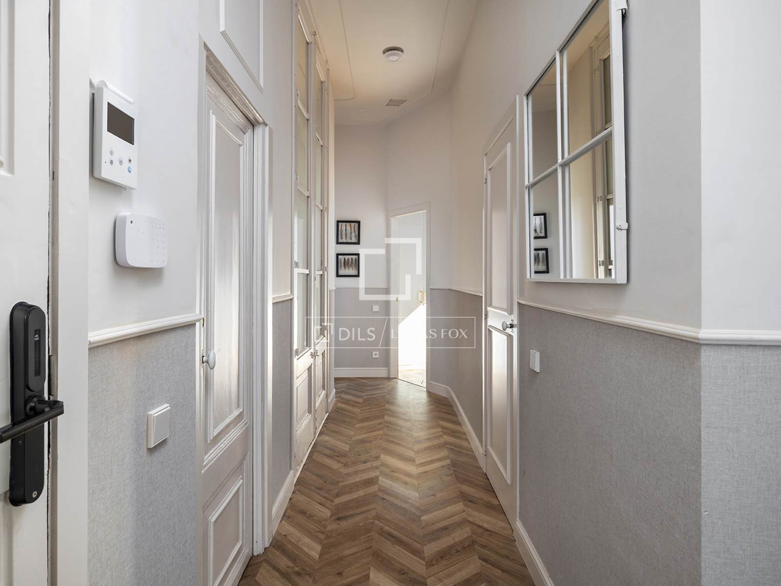 Apartamento en Barcelona, España 2 dormitorios, 91 m2 No. 160843