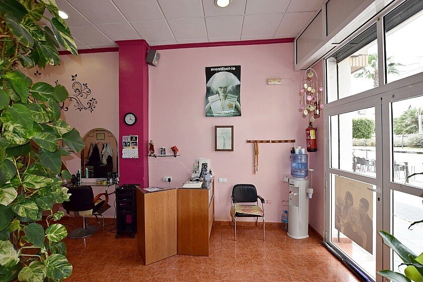 Liikekiinteistö Torrevieja, Alicante, Espanja 1 makuuhuone, 90 m2 No. 103539