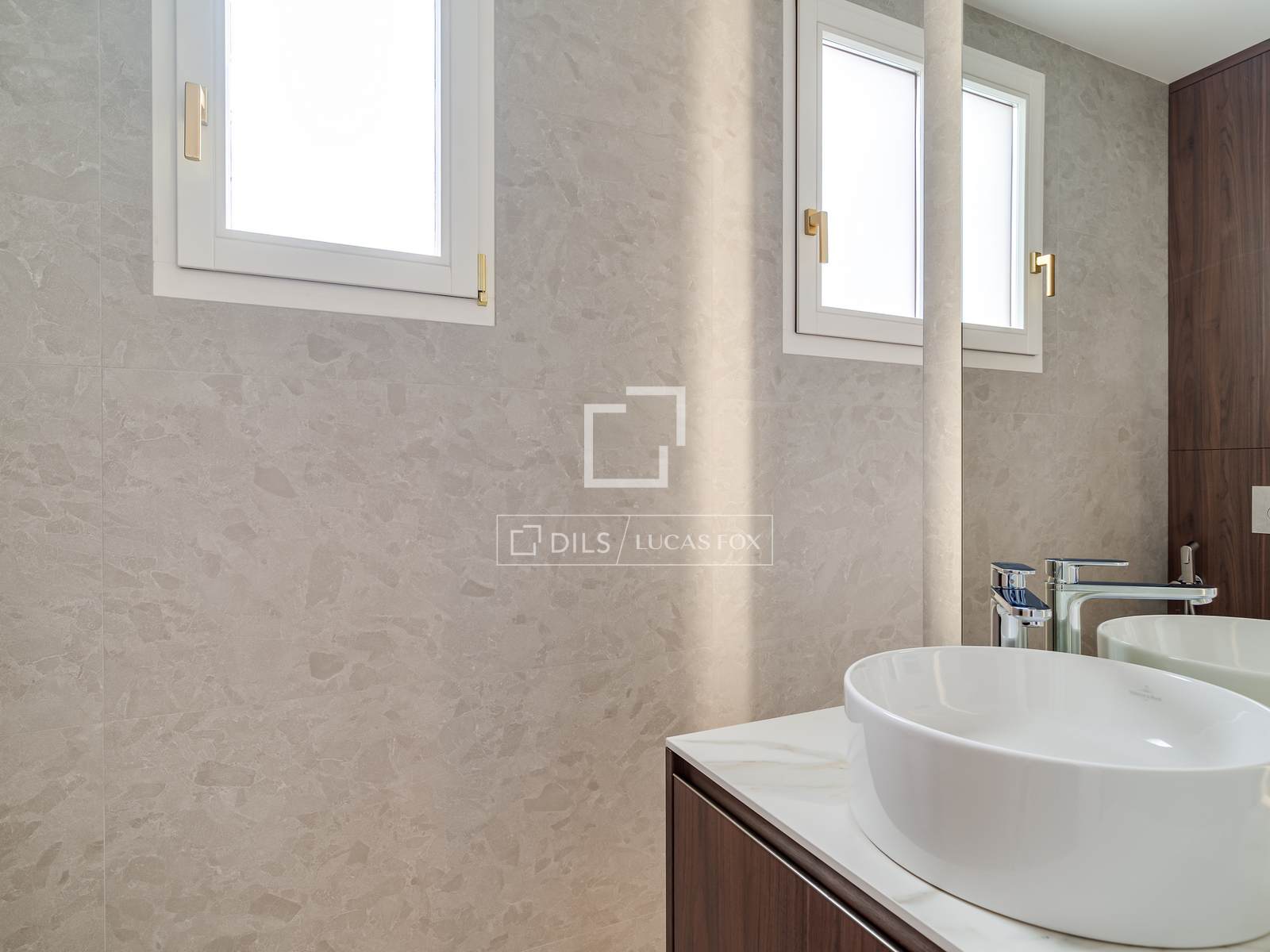 Wohnung in Barcelona, Spanien 4 Schlafzimmer, 153 m2 Nr. 150729