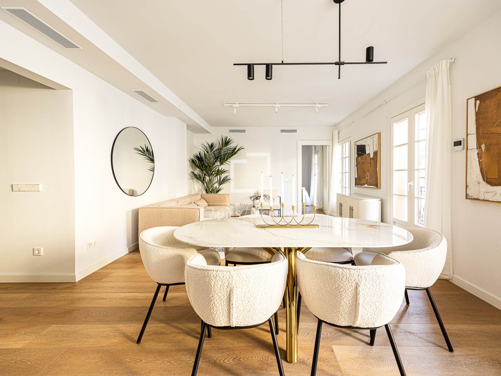 Dzīvoklis Barcelona, Spānijā 3 istabas, 108 m2 Nr. 150727