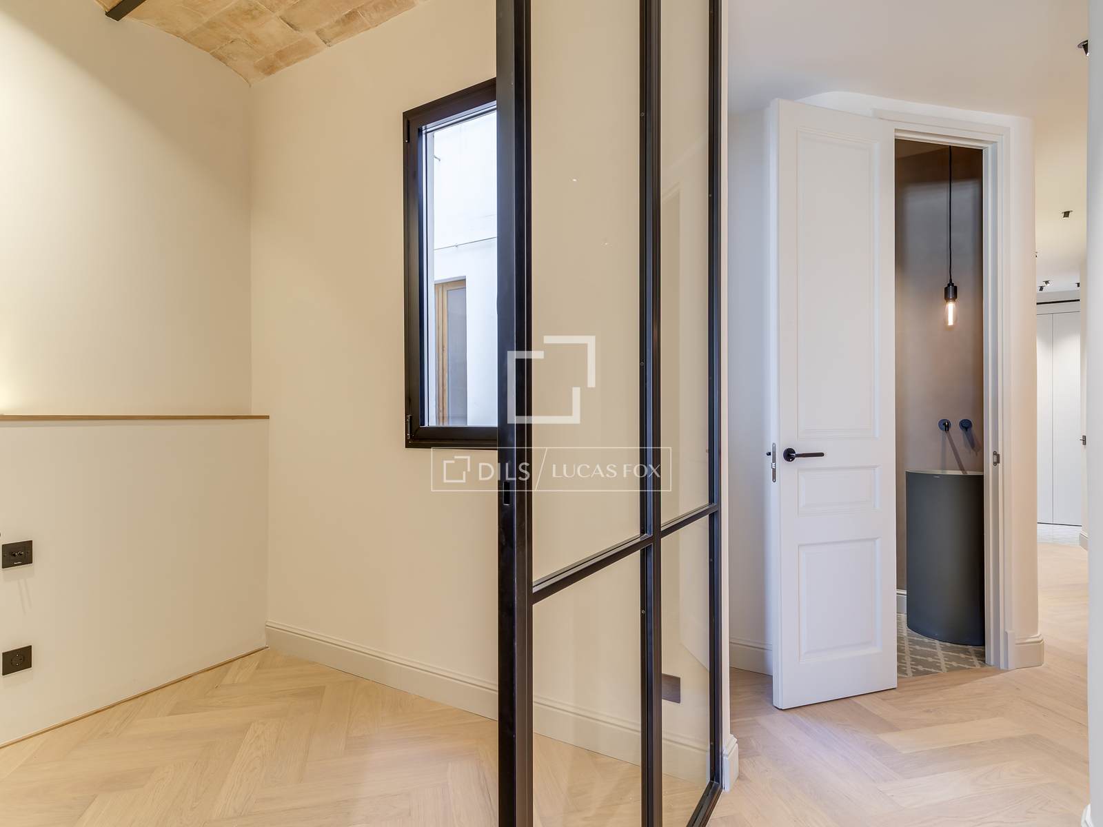 Apartment in Barcelona, Spain 3 bedrooms, 113 sq.m. No. 150731