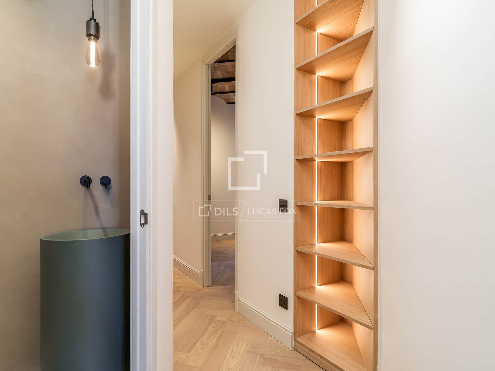 Apartment in Barcelona, Spain 3 bedrooms, 113 sq.m. No. 150731