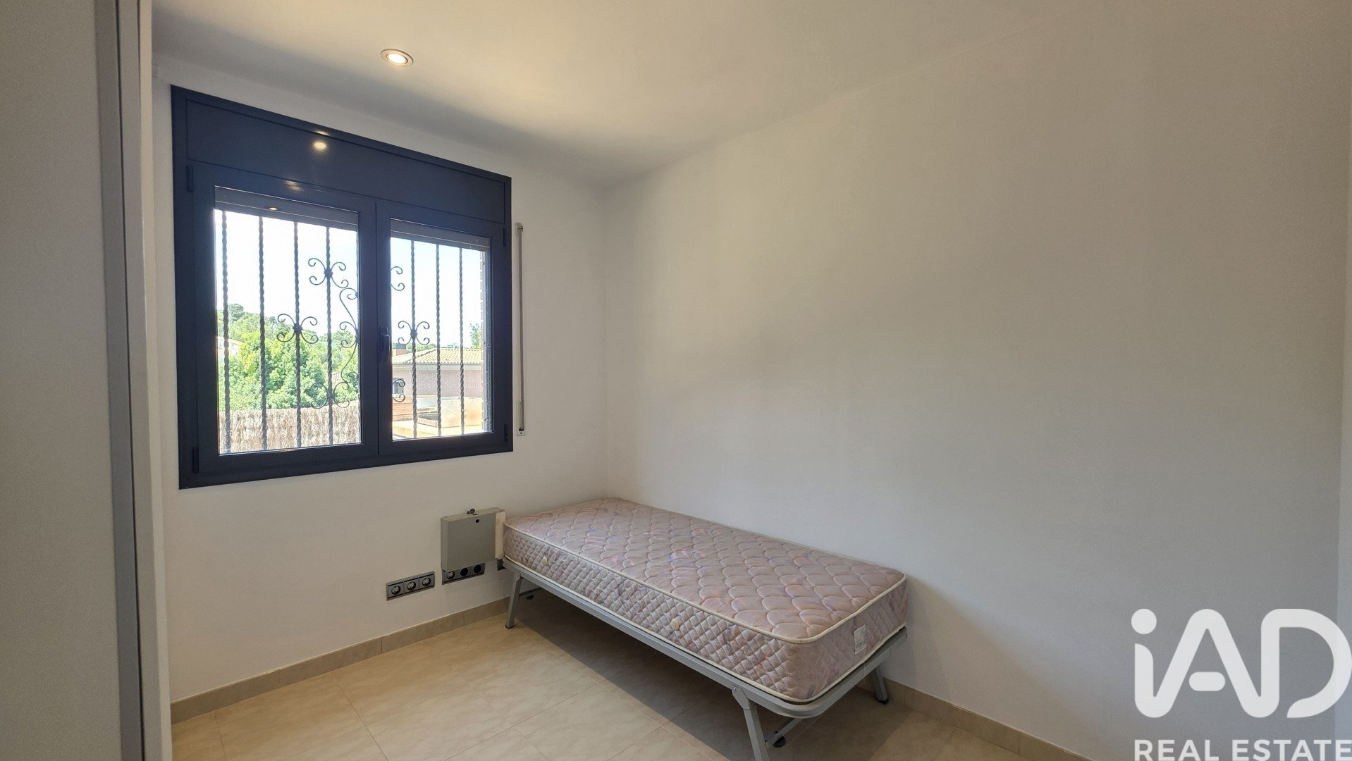 House à Sant Cugat Del Valles, Barcelona, Espagne 4 chambres, 348 m2 No. 172099