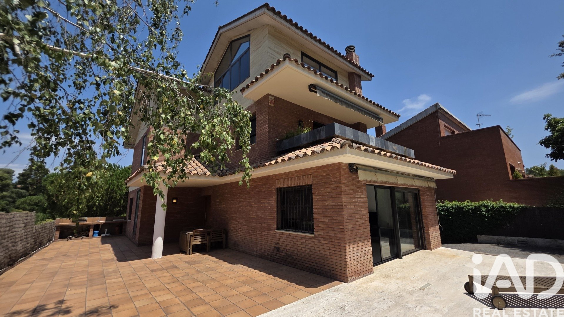 House à Sant Cugat Del Valles, Barcelona, Espagne 4 chambres, 348 m2 No. 172099