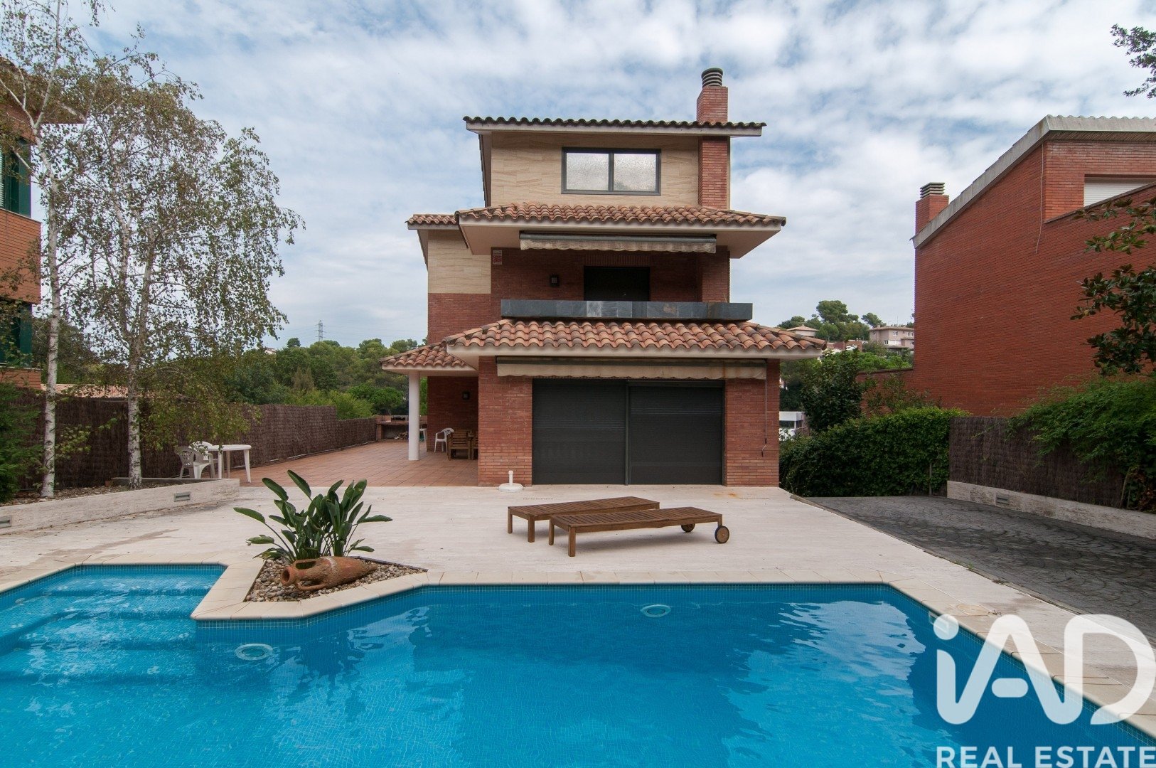 House à Sant Cugat Del Valles, Barcelona, Espagne 4 chambres, 348 m2 No. 172099