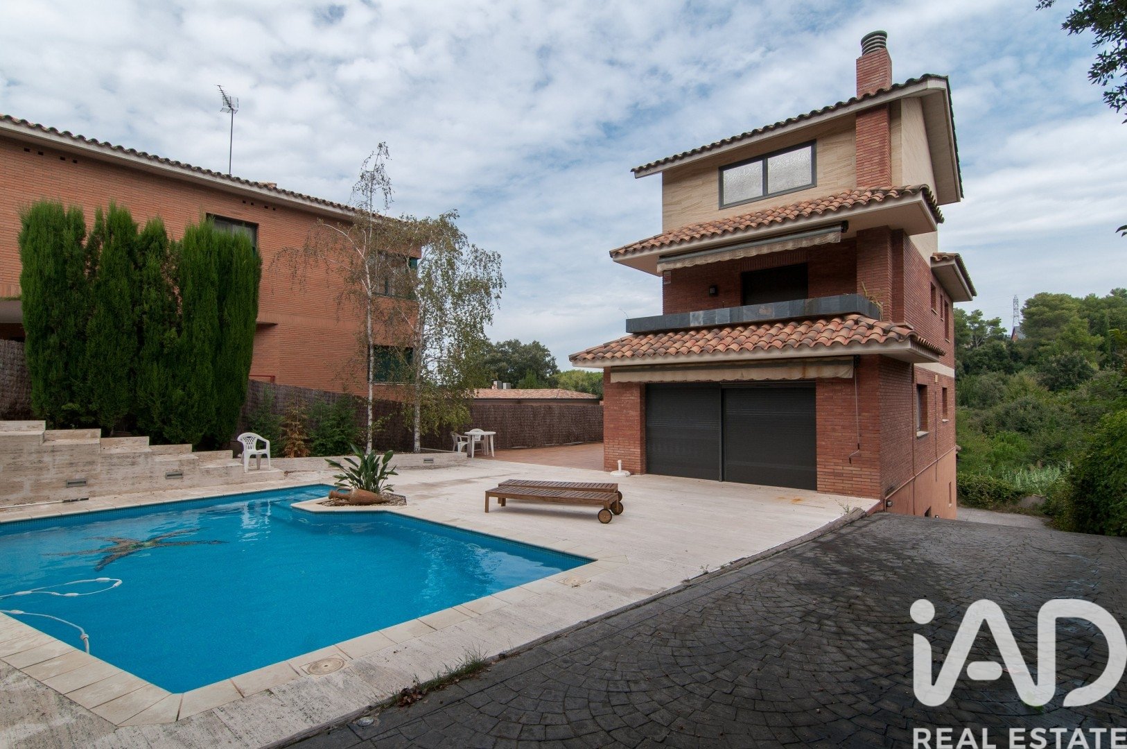 House à Sant Cugat Del Valles, Barcelona, Espagne 4 chambres, 348 m2 No. 172099