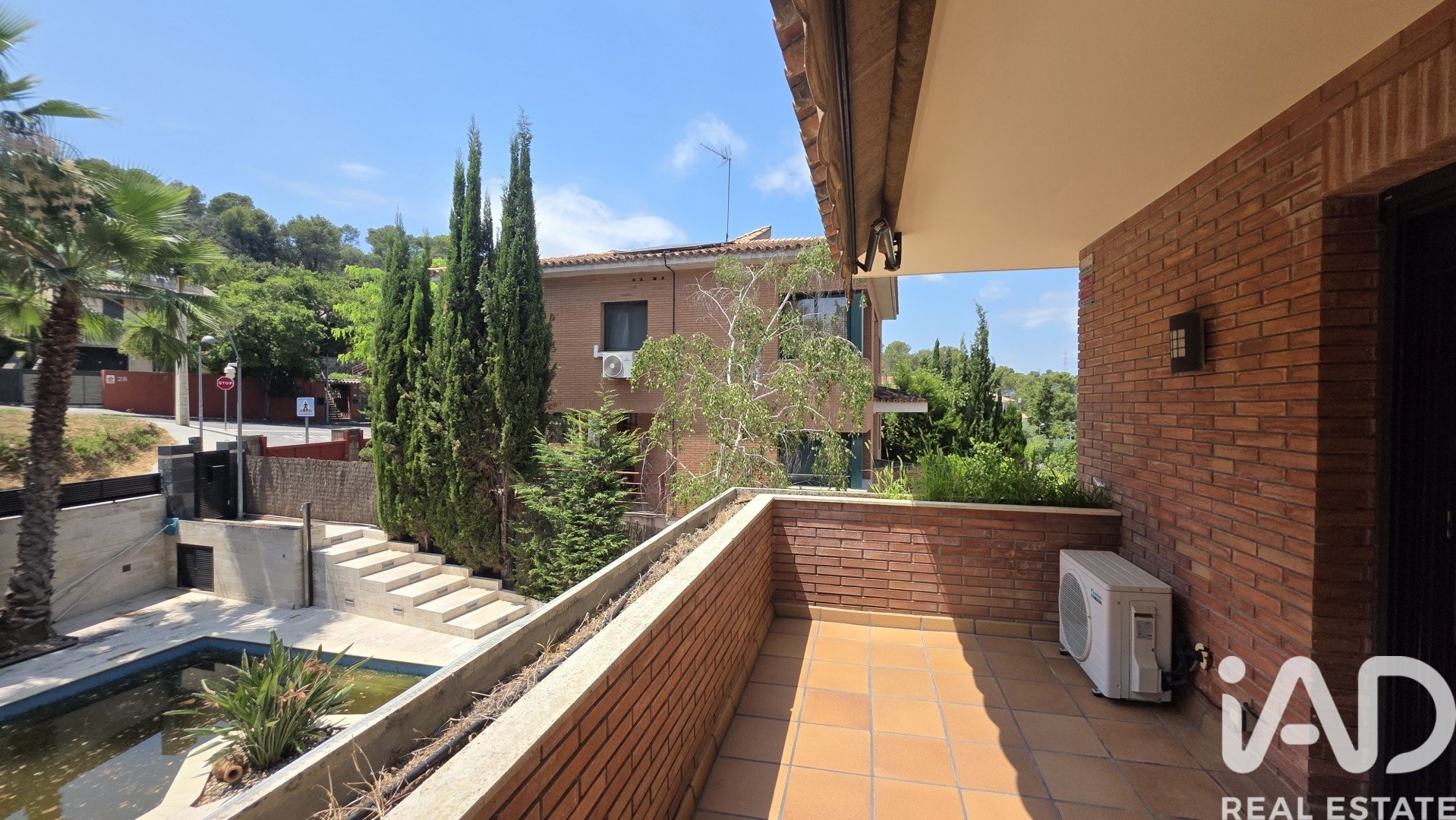 House à Sant Cugat Del Valles, Barcelona, Espagne 4 chambres, 348 m2 No. 172099