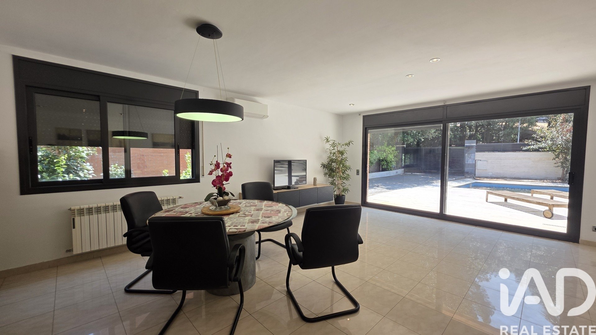 House à Sant Cugat Del Valles, Barcelona, Espagne 4 chambres, 348 m2 No. 172099