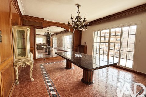 Apartment à Barcelona, Espagne 5 chambres, 242 m2 No. 172103