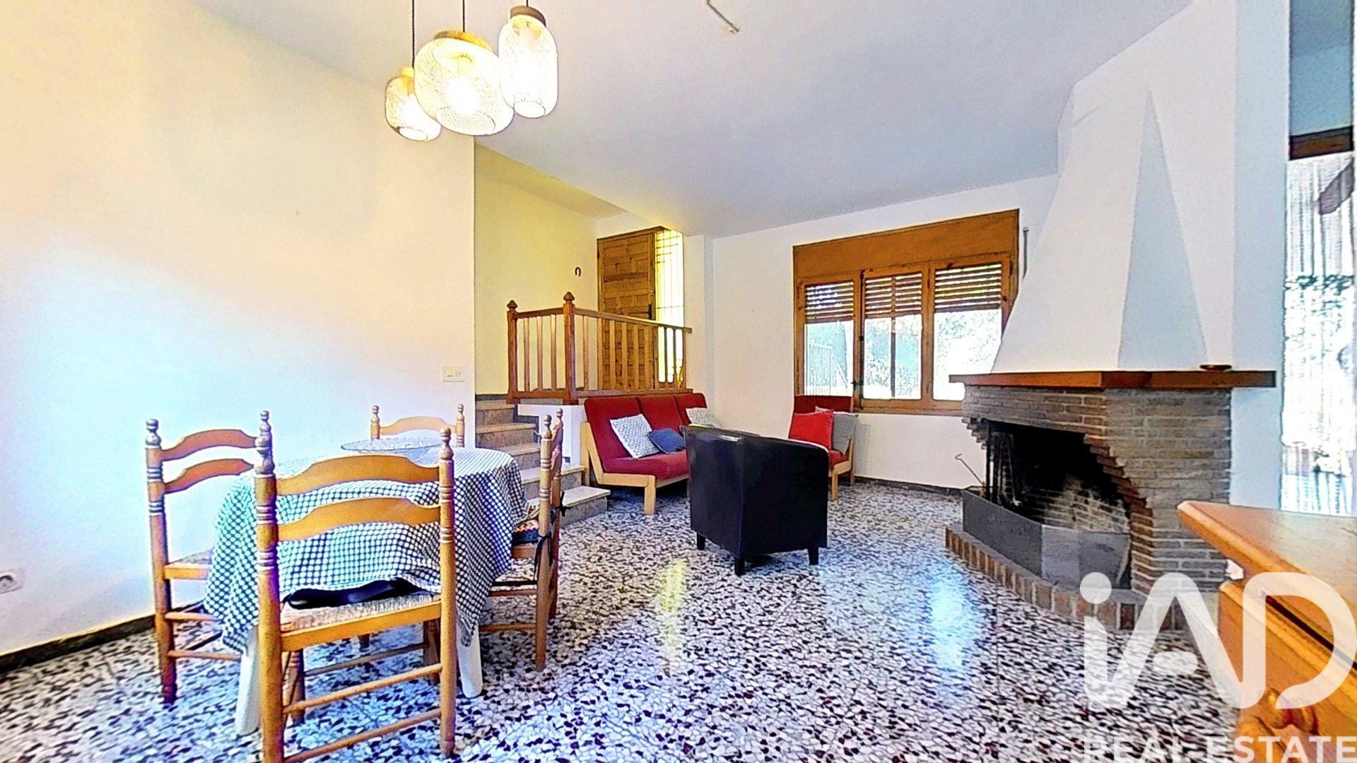 Hus i Alcover, Tarragona, Spanien 4 sovrum, 162 kvm. Nr. 172105