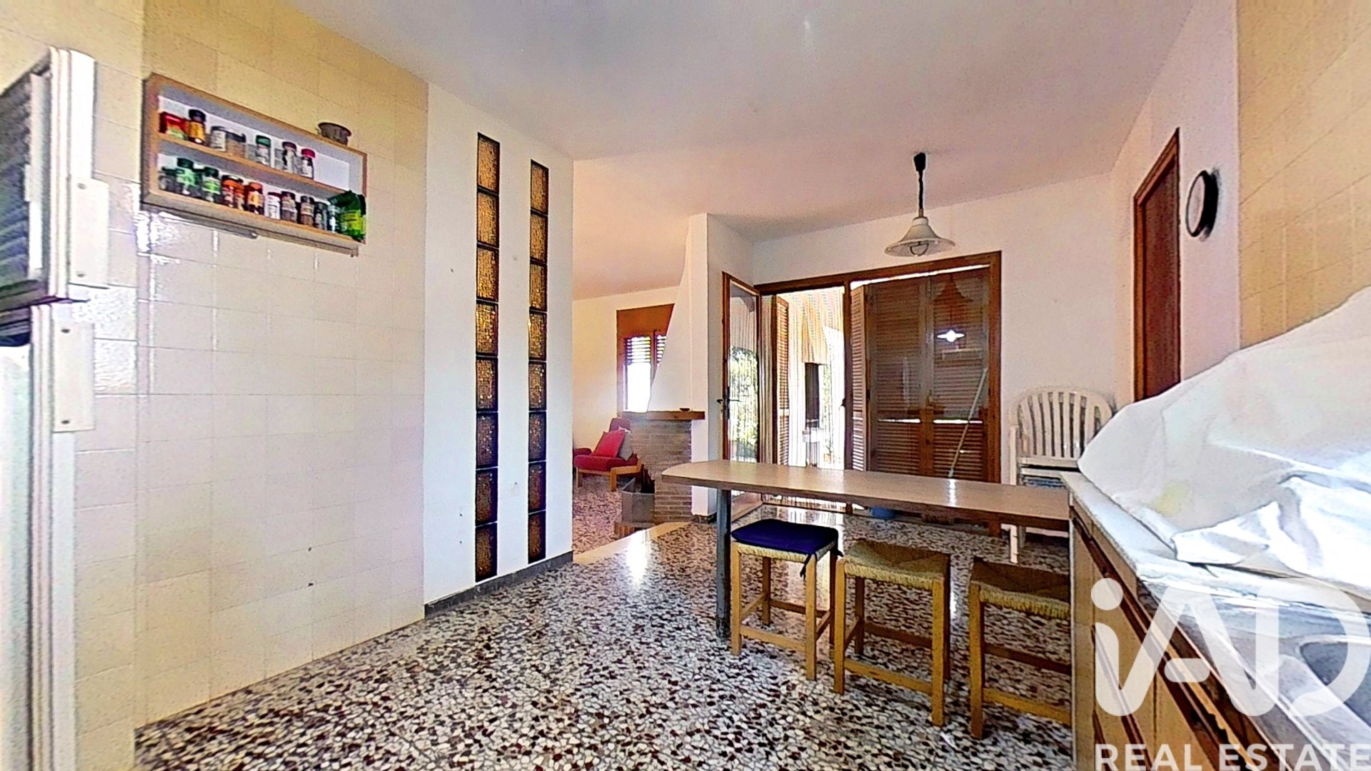 Hus i Alcover, Tarragona, Spanien 4 sovrum, 162 kvm. Nr. 172105