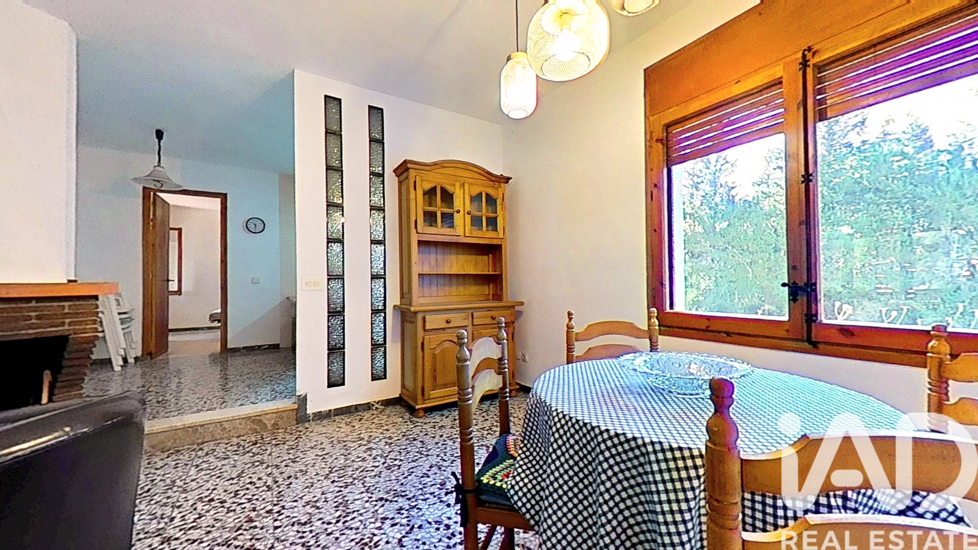 Hus i Alcover, Tarragona, Spanien 4 sovrum, 162 kvm. Nr. 172105