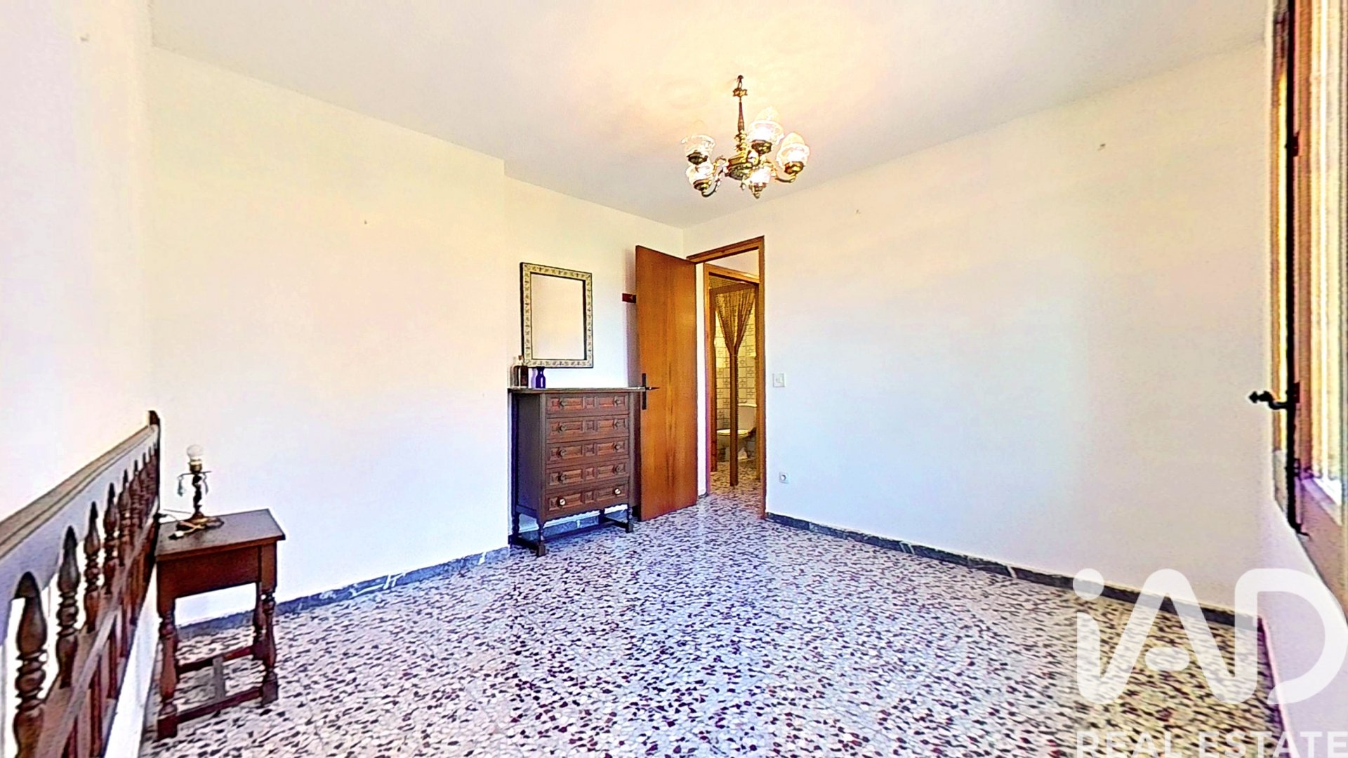 Hus i Alcover, Tarragona, Spanien 4 sovrum, 162 kvm. Nr. 172105