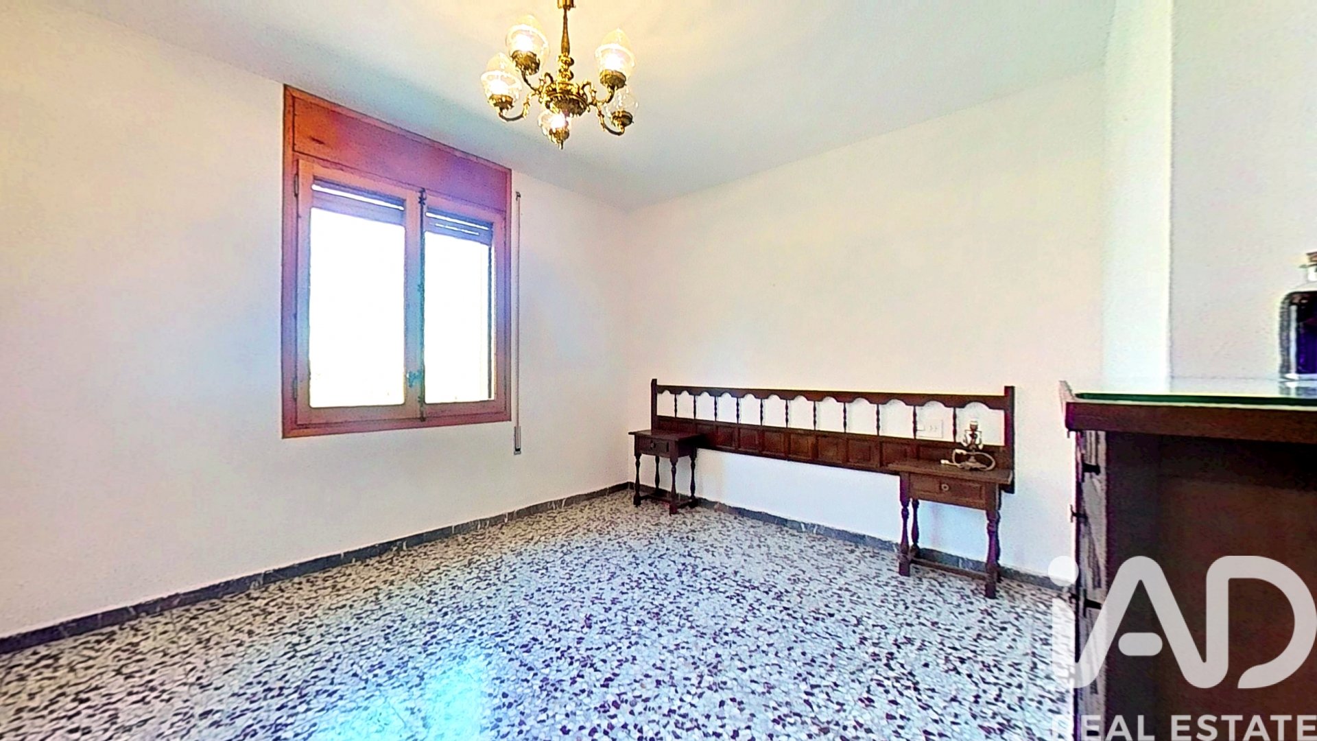 Hus i Alcover, Tarragona, Spanien 4 sovrum, 162 kvm. Nr. 172105