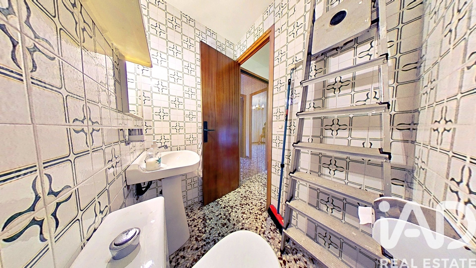 Hus i Alcover, Tarragona, Spanien 4 sovrum, 162 kvm. Nr. 172105