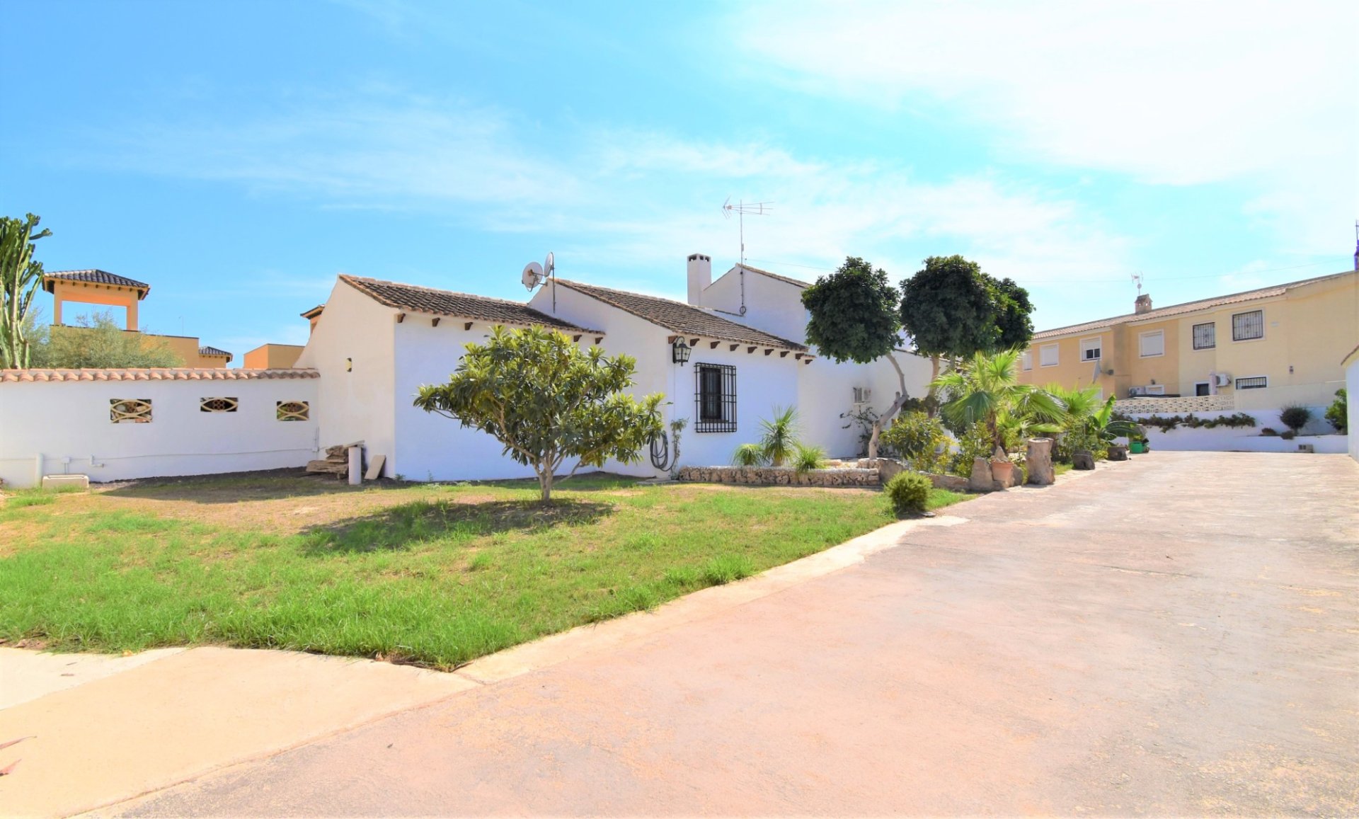 Villa Villamartin, Alicante, Spānijā 4 istabas, 325 m2 Nr. 136978