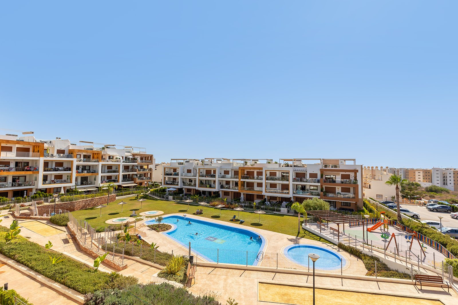 Apartment in Villamartin, Alicante, Spain 3 bedrooms, 106 sq.m. No. 136973