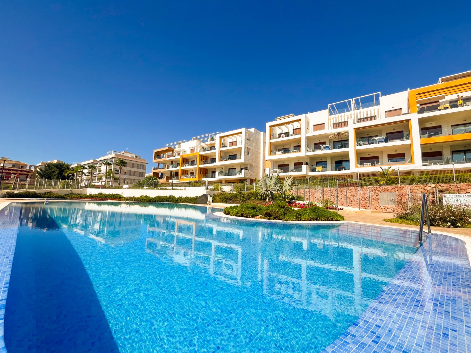 Apartment in Villamartin, Alicante, Spain 3 bedrooms, 106 sq.m. No. 136973