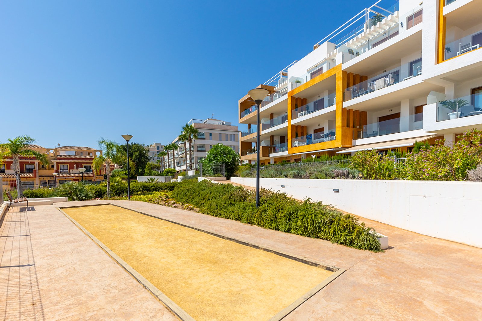 Apartment in Villamartin, Alicante, Spain 3 bedrooms, 106 sq.m. No. 136973