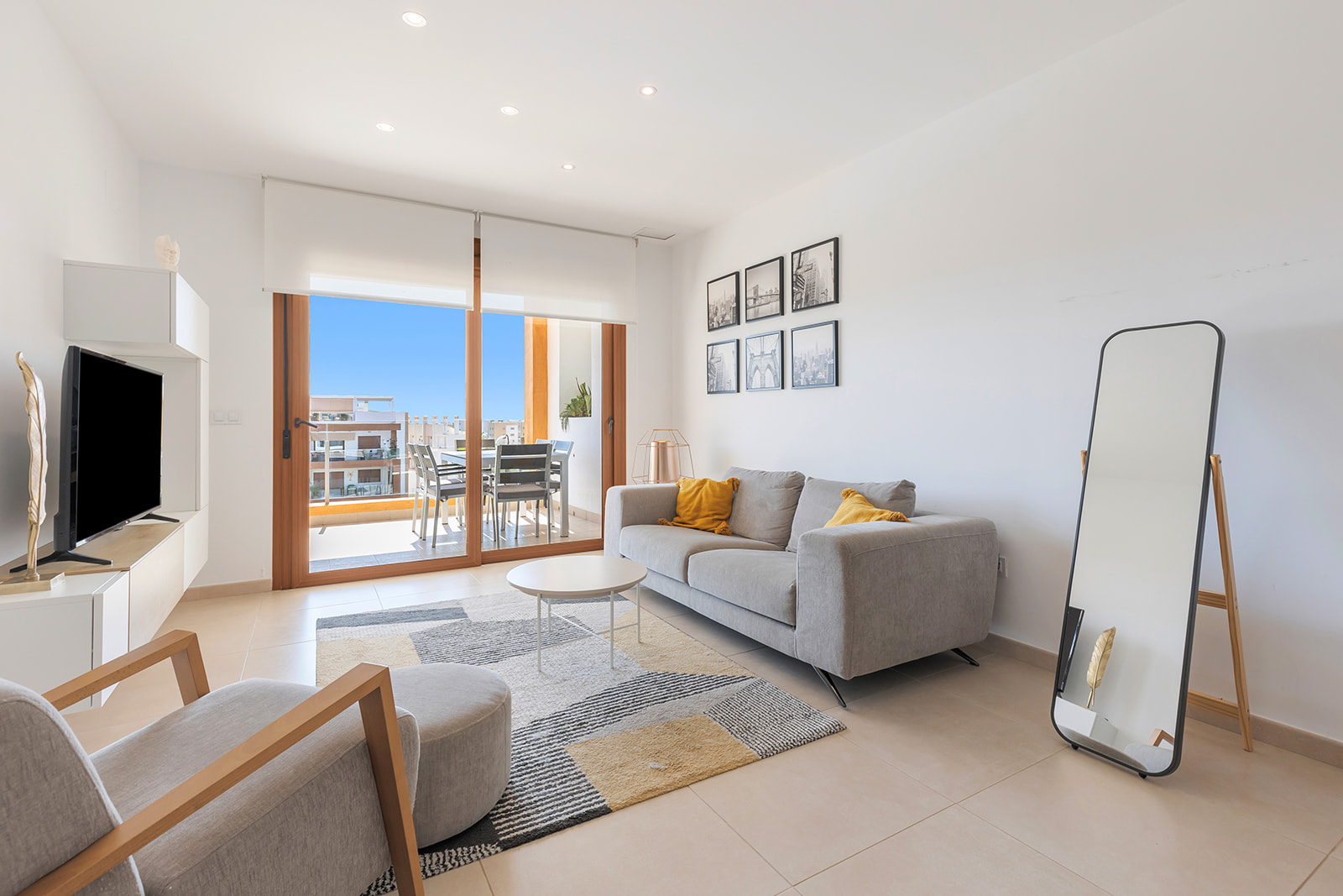Apartment in Villamartin, Alicante, Spain 3 bedrooms, 106 sq.m. No. 136973