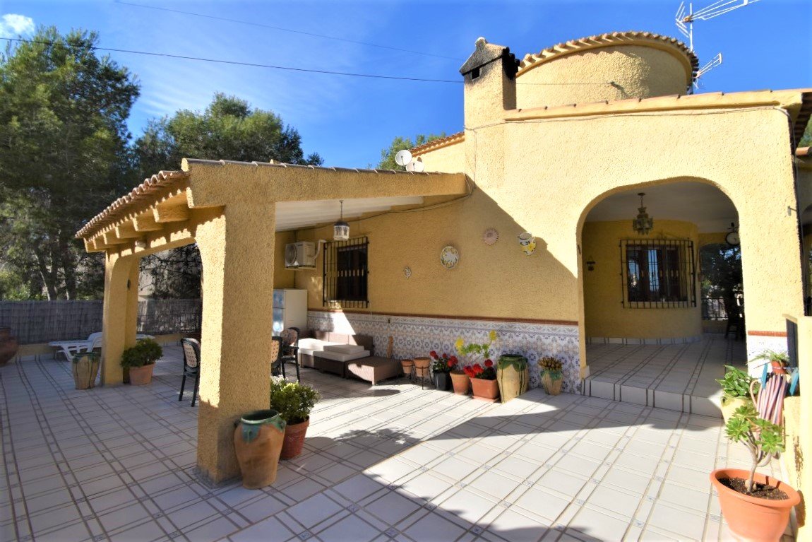 Villa in Villamartin, Alicante, Spanien 6 Schlafzimmer, 180 m2 Nr. 136976