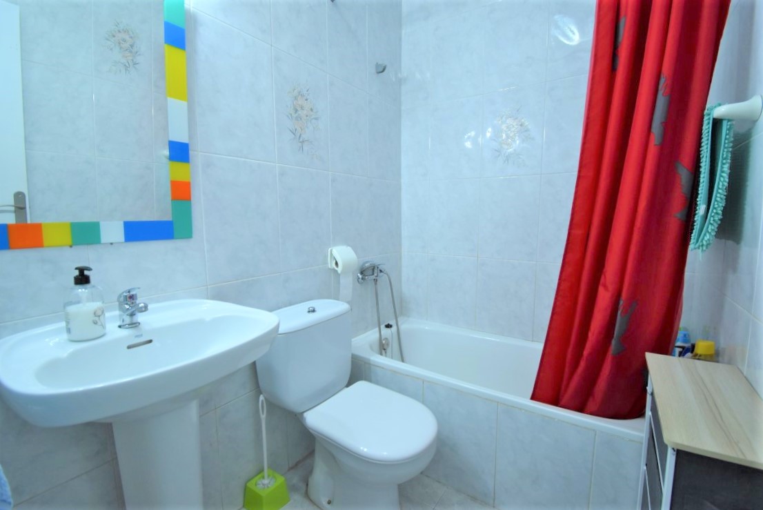 Villa in Villamartin, Alicante, Spanien 6 Schlafzimmer, 180 m2 Nr. 136976