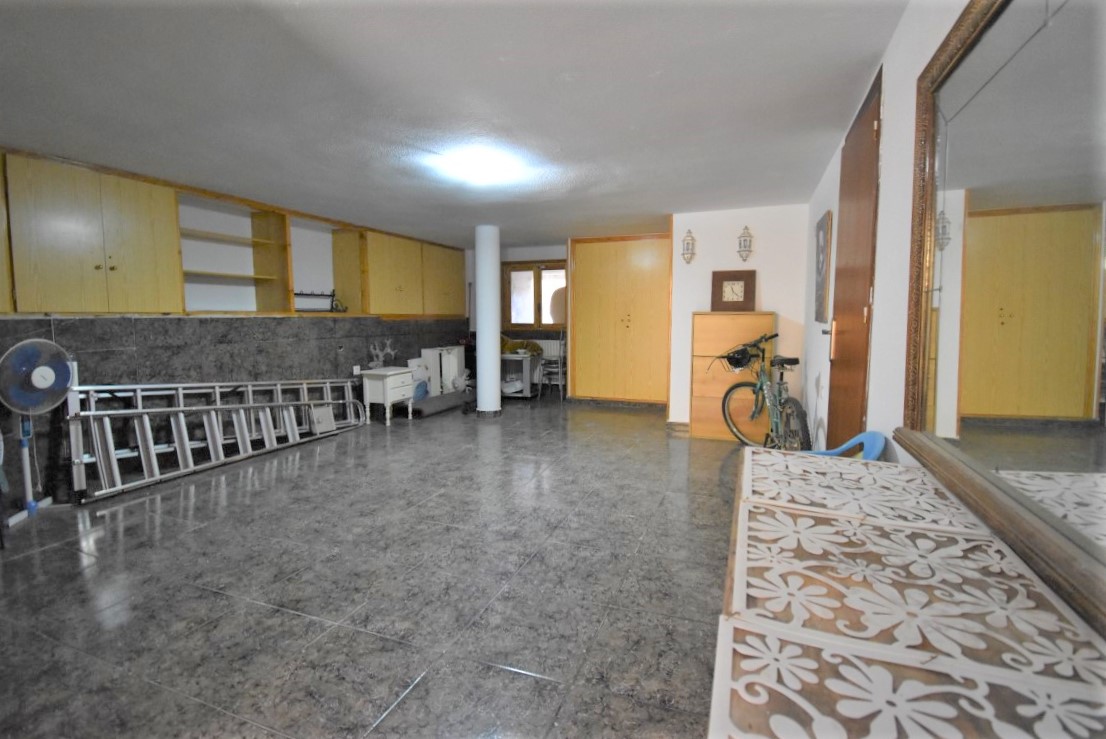 Villa in Villamartin, Alicante, Spanien 6 Schlafzimmer, 180 m2 Nr. 136976