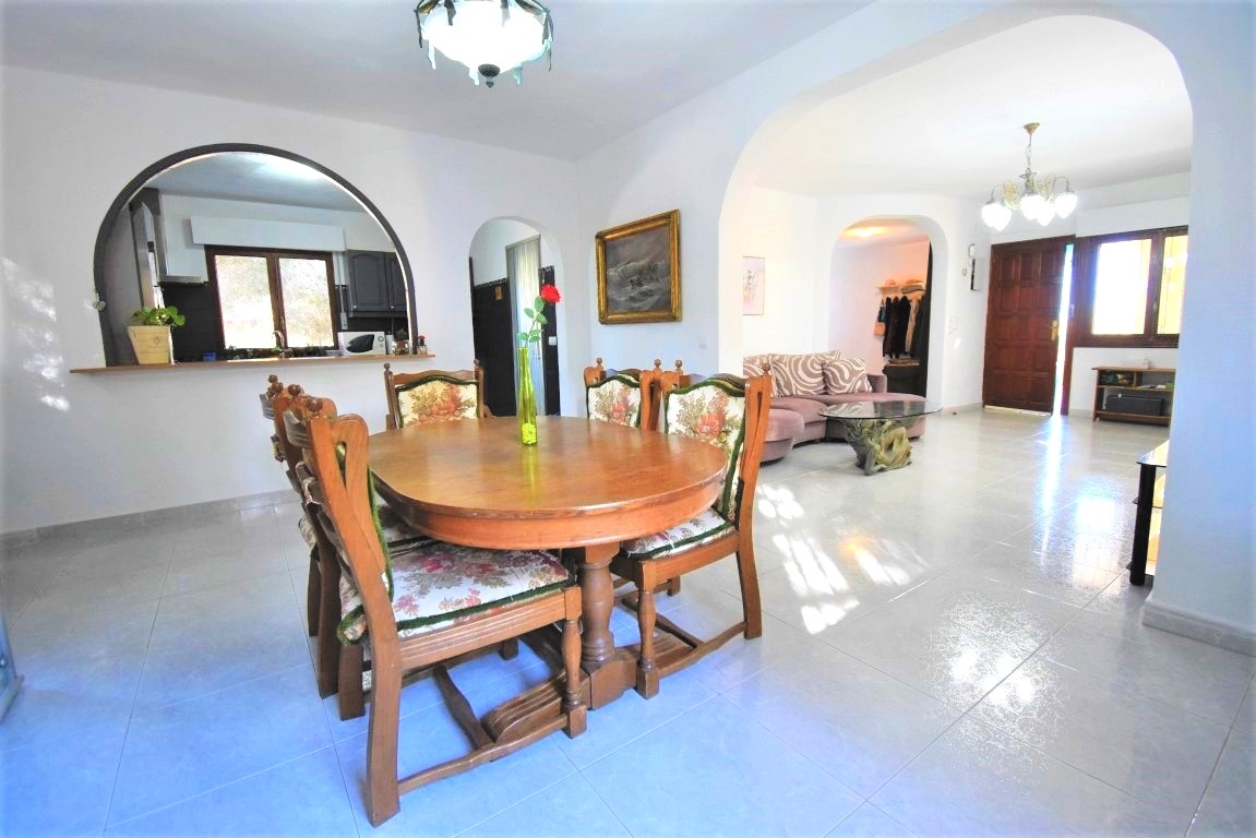 Villa in Villamartin, Alicante, Spanien 6 Schlafzimmer, 180 m2 Nr. 136976